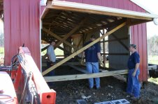 barn moving 2011 017 (800x533).jpg