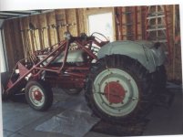 356045-old tractor fel0001.jpg