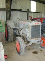 old_case_tractor_3.jpg