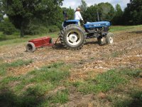 drop spreader 9-08-12 003.jpg