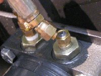 730682-Broken hydraulic line.jpg