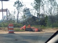 735935-Tug on ground.jpg