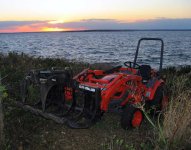 IMG_0889 Island Tractor.jpg