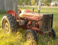 Tractor McCormick2.jpg