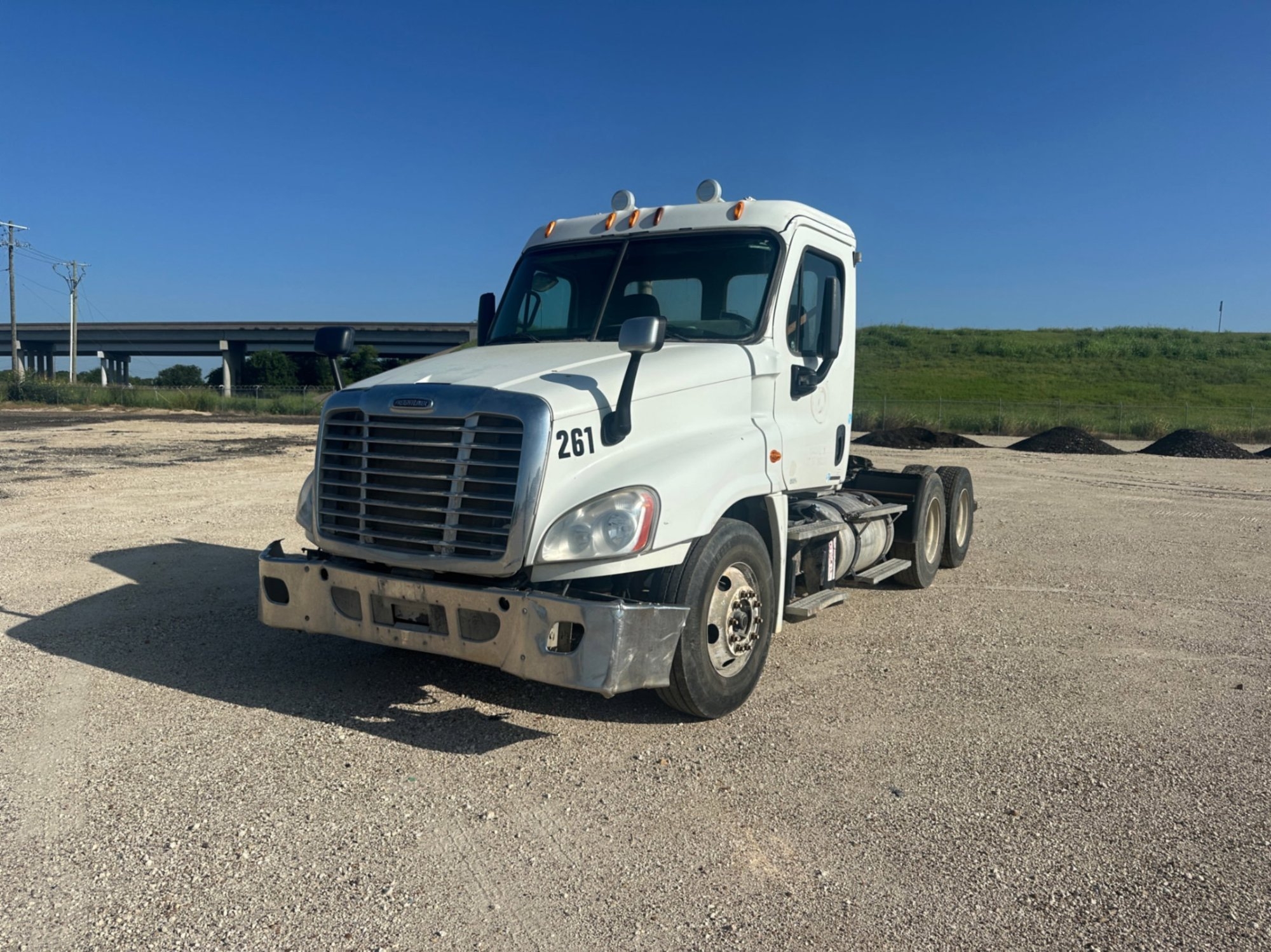 2012 FREIGHTLINER CASCADIA (INOPERABLE) (A50854)