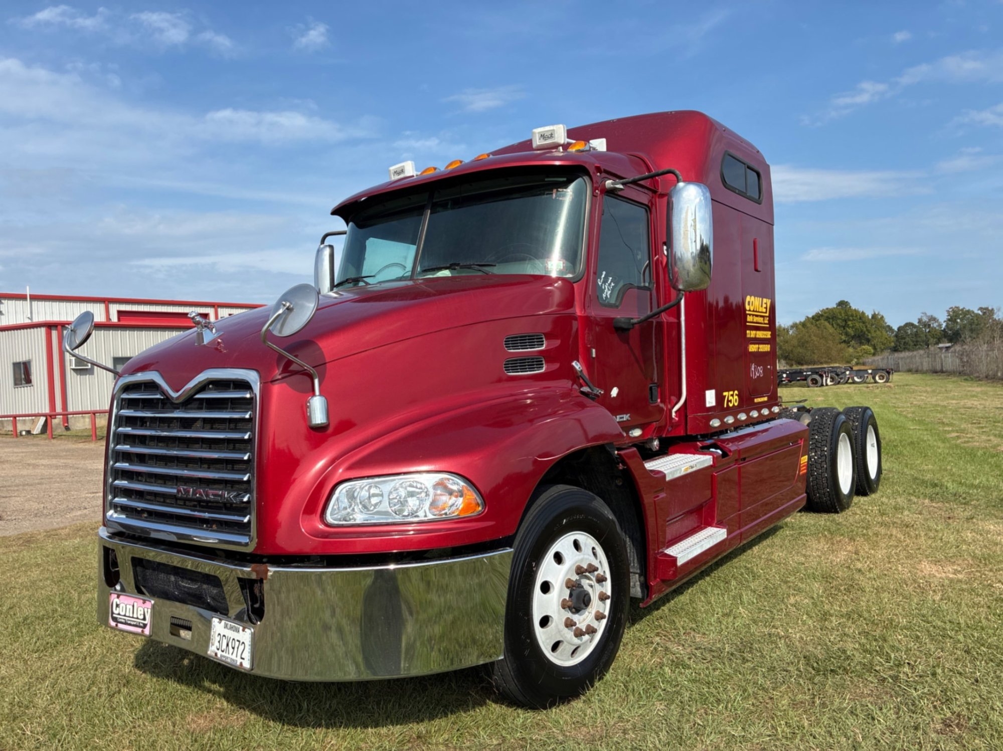 2016 MACK CXU613 MID-ROOF SLEEPER (A55745)