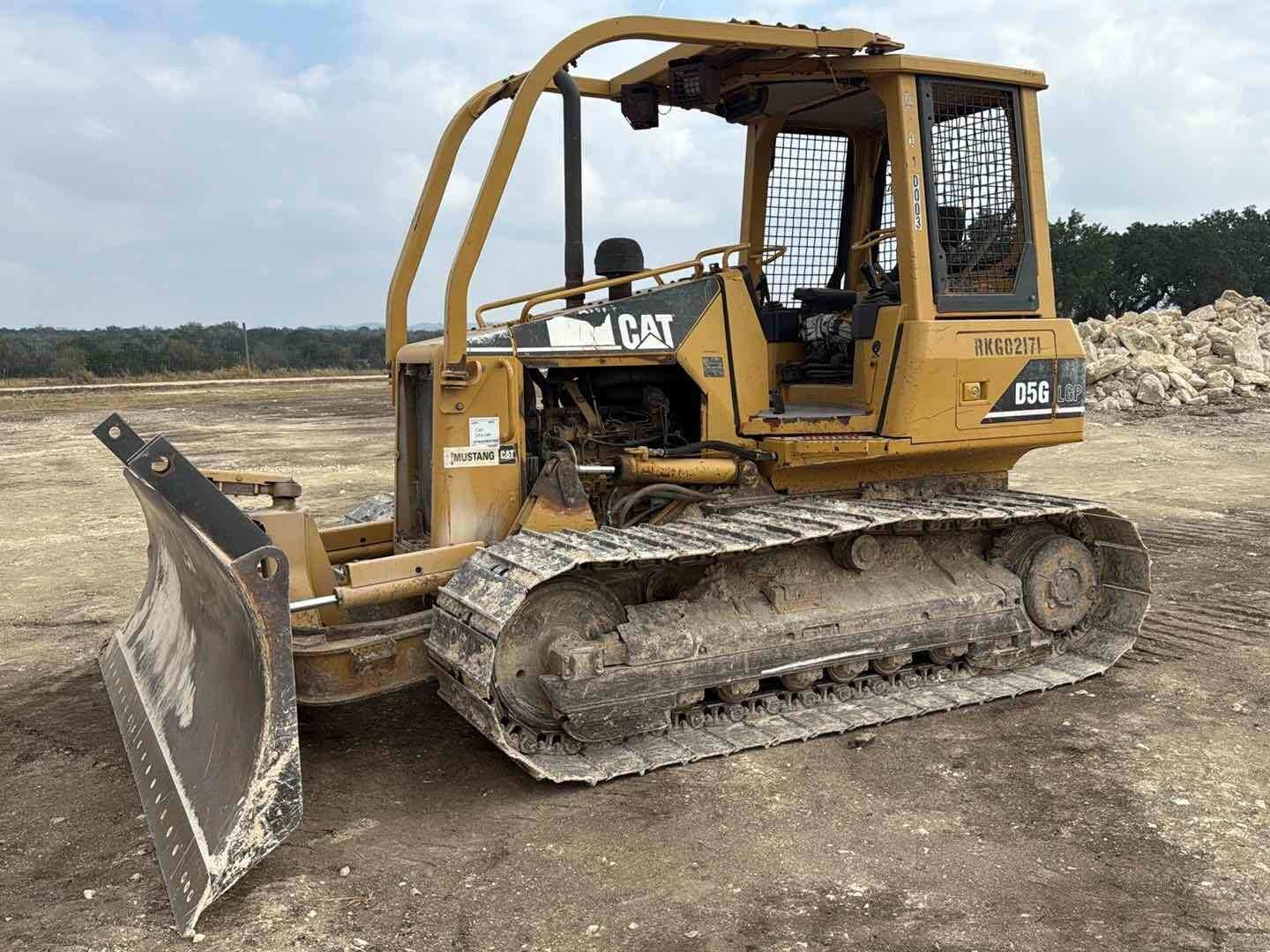 CAT D5G LGP DOZER (A58216)