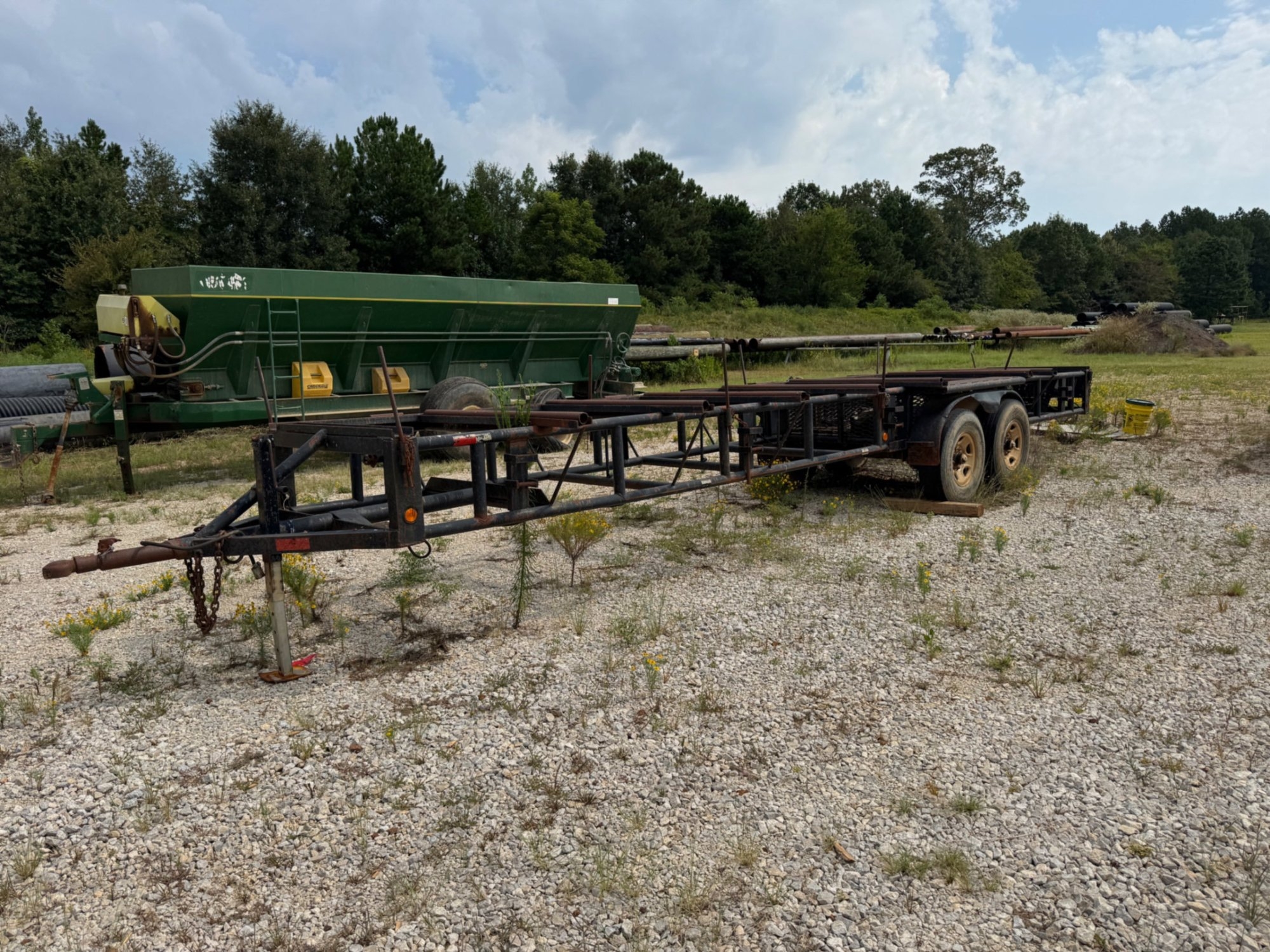 PIPE TRAILER (HOMEMADE NON TITLED) 28FT (A52472)