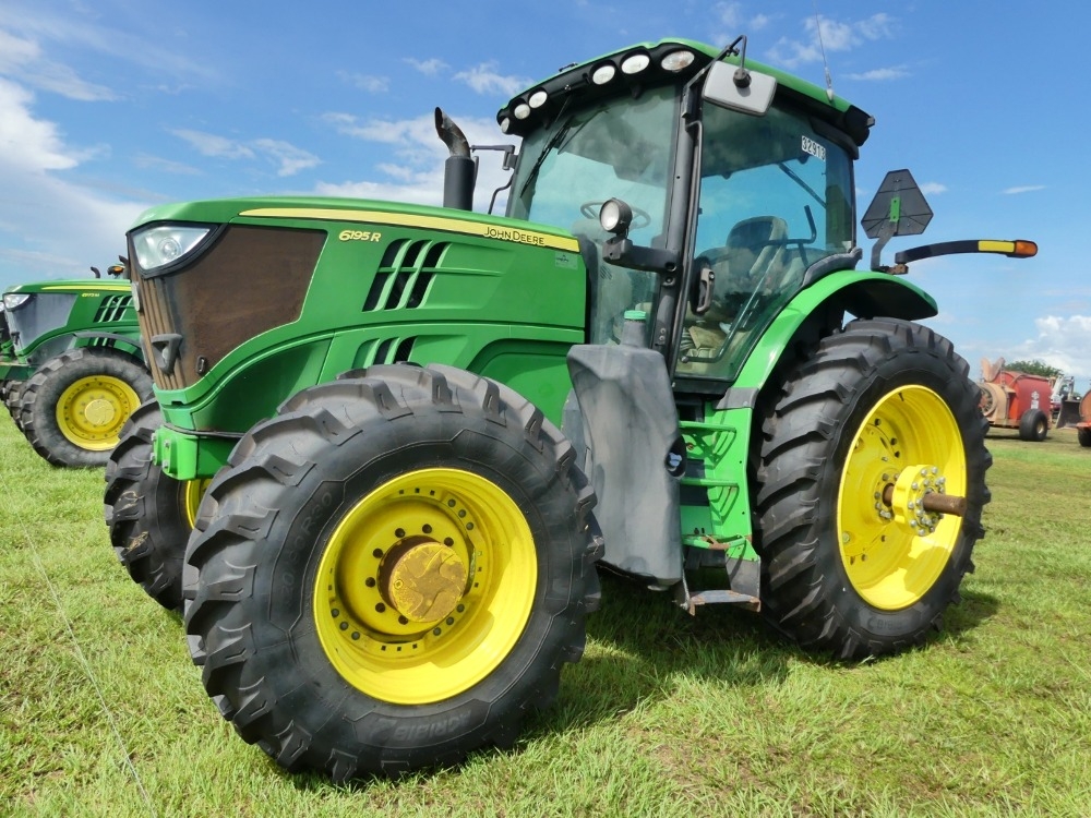 2017 John Deere 6195R (A50120)