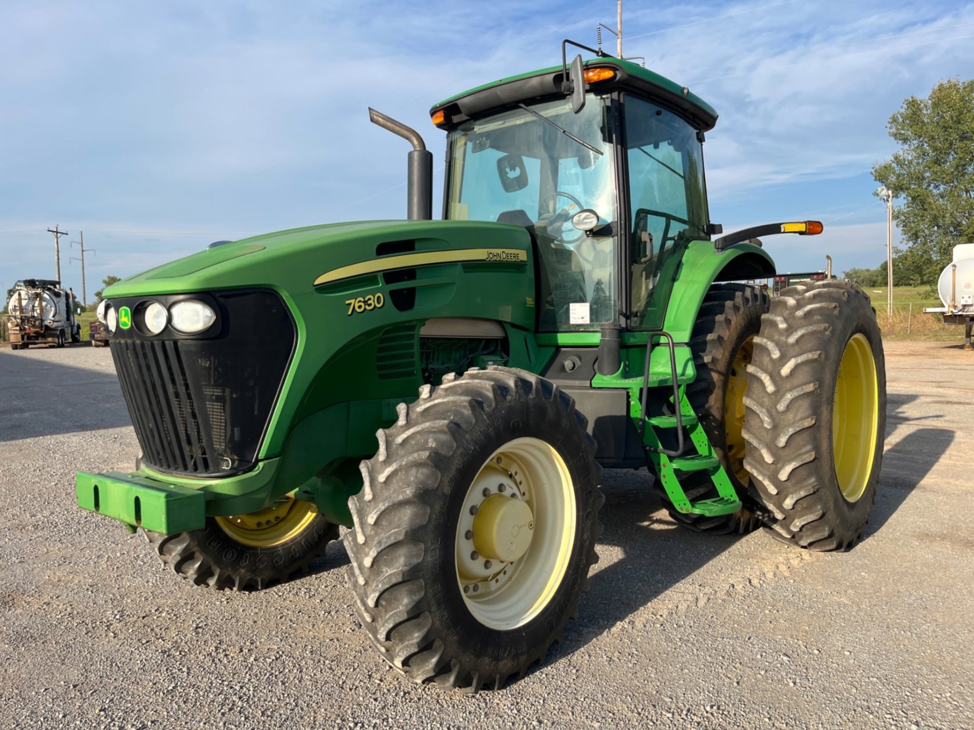 2007 JOHN DEERE 7630 TRACTOR (A53843)