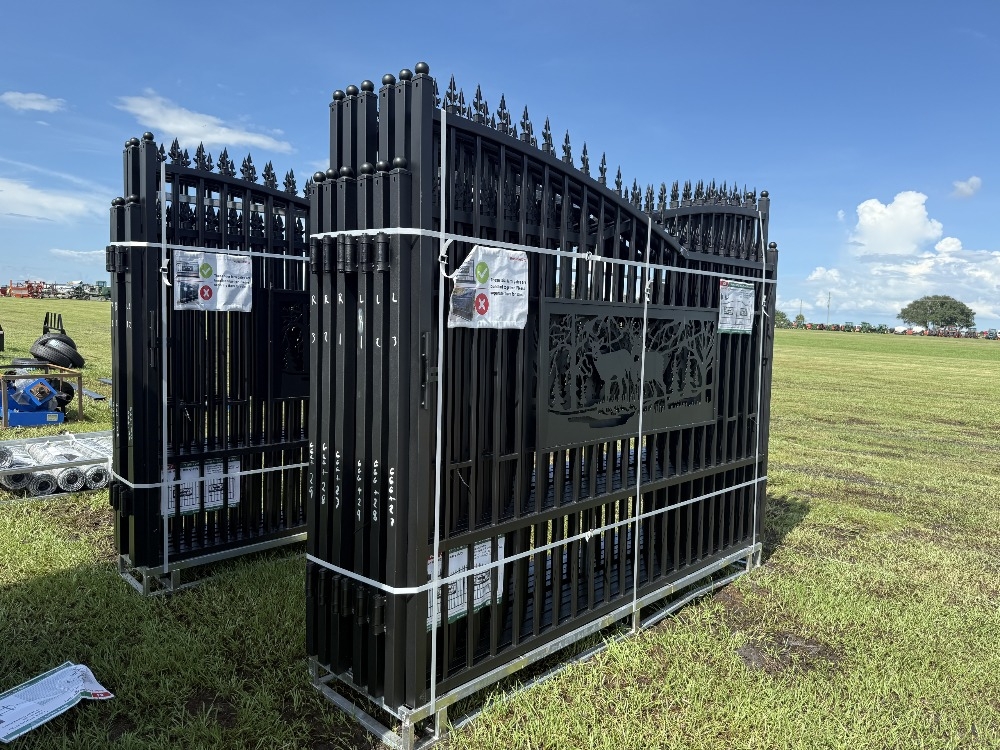 KJ 7'x20' Metal Gate (Deer) (A50121)