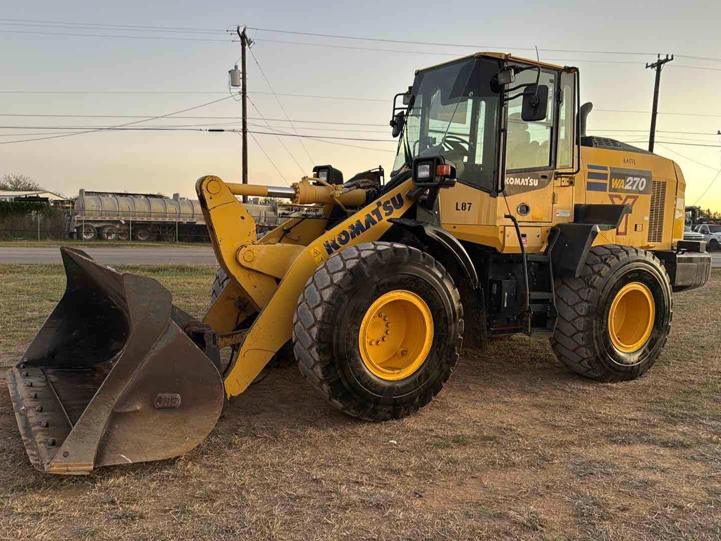 KOMATSU WA270 (A58214)