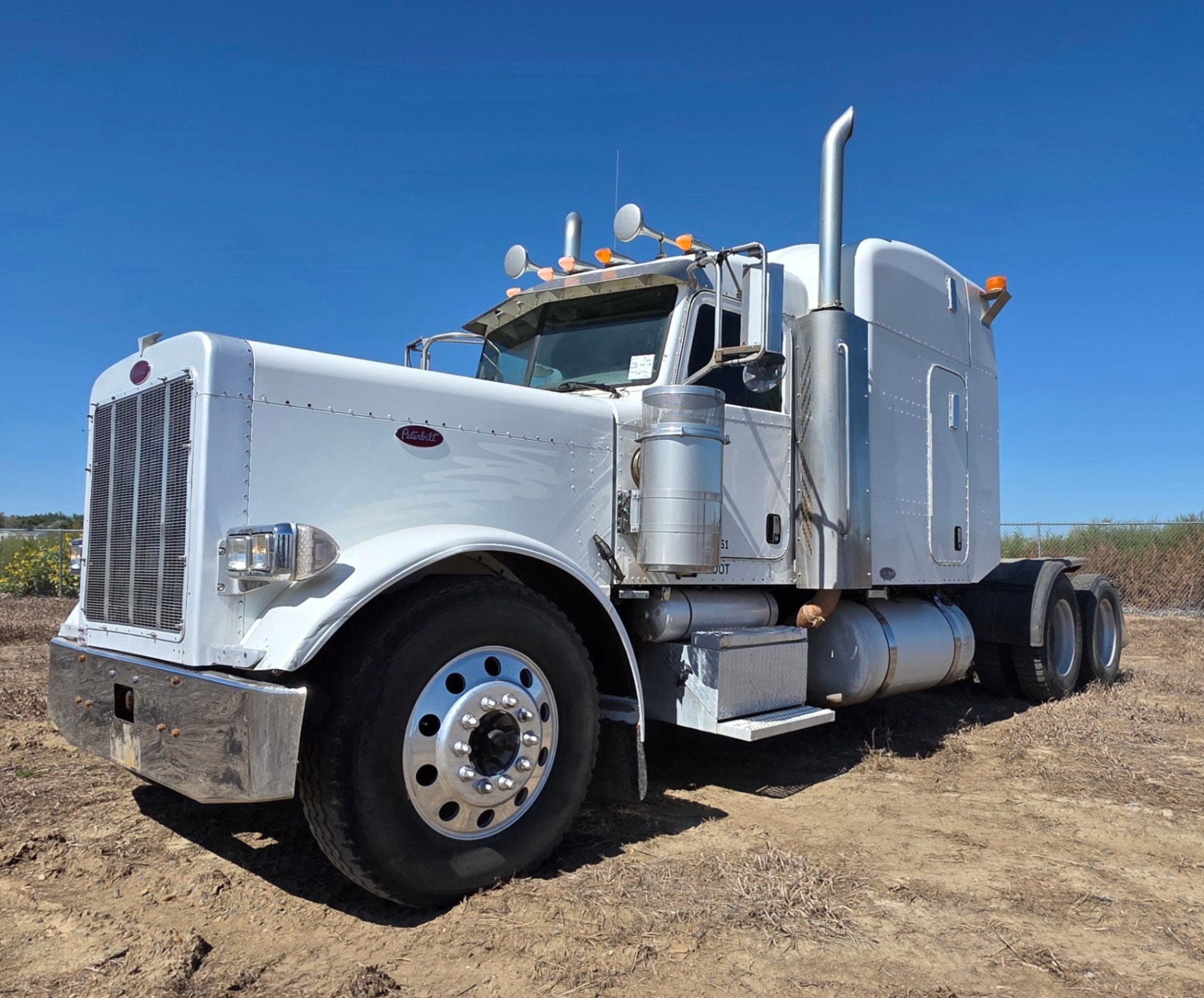 2007 PETERBILT 379 MID-ROOF SLEEPER (A52472)