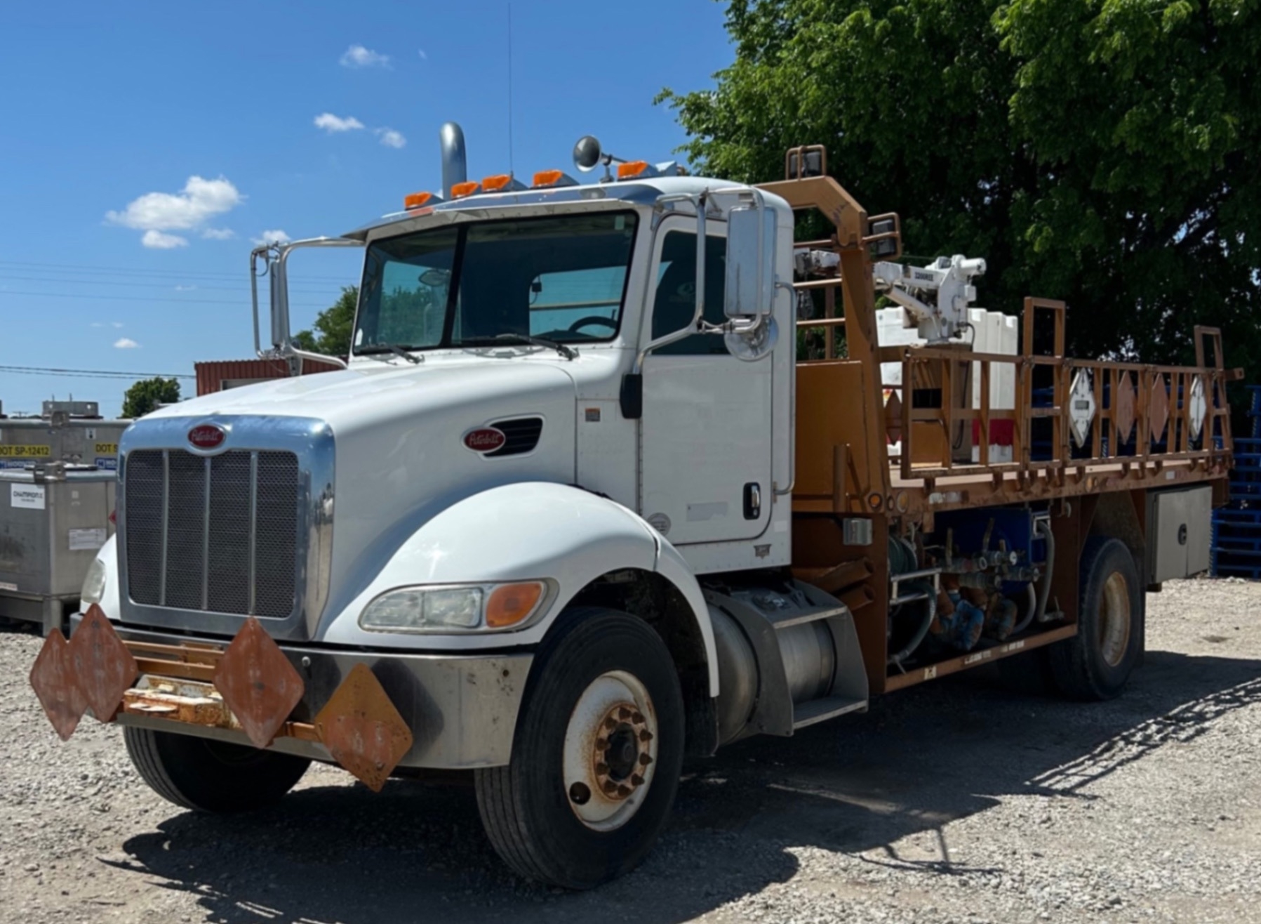 2012 PETERBILT 337 (A48992)