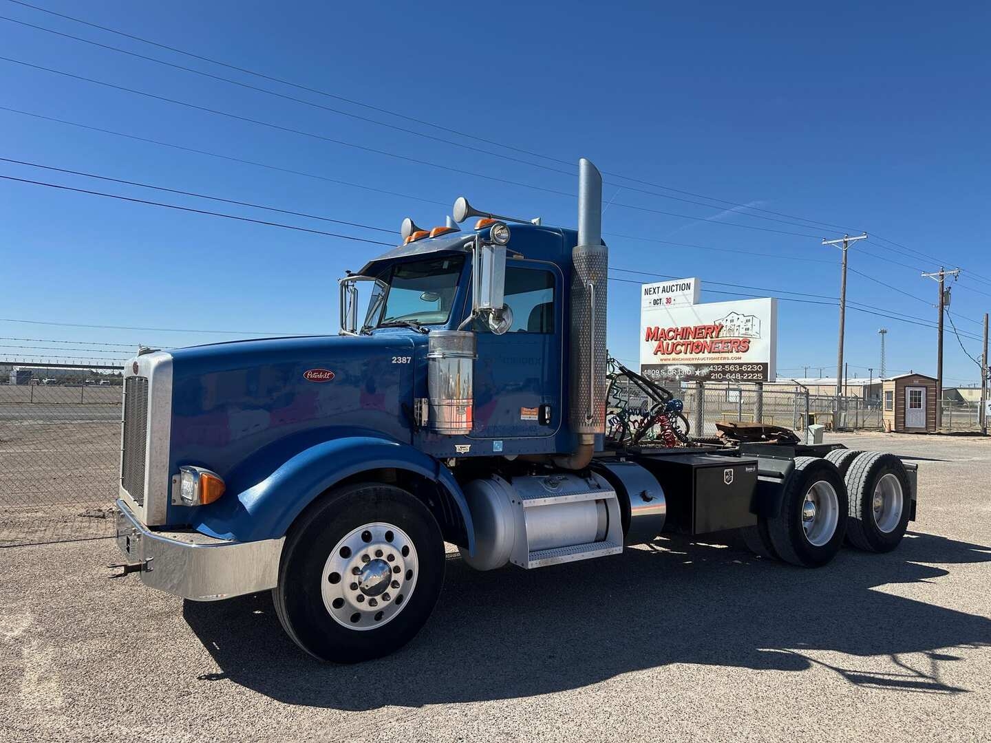 2013 PETERBILT 367 (A55745)