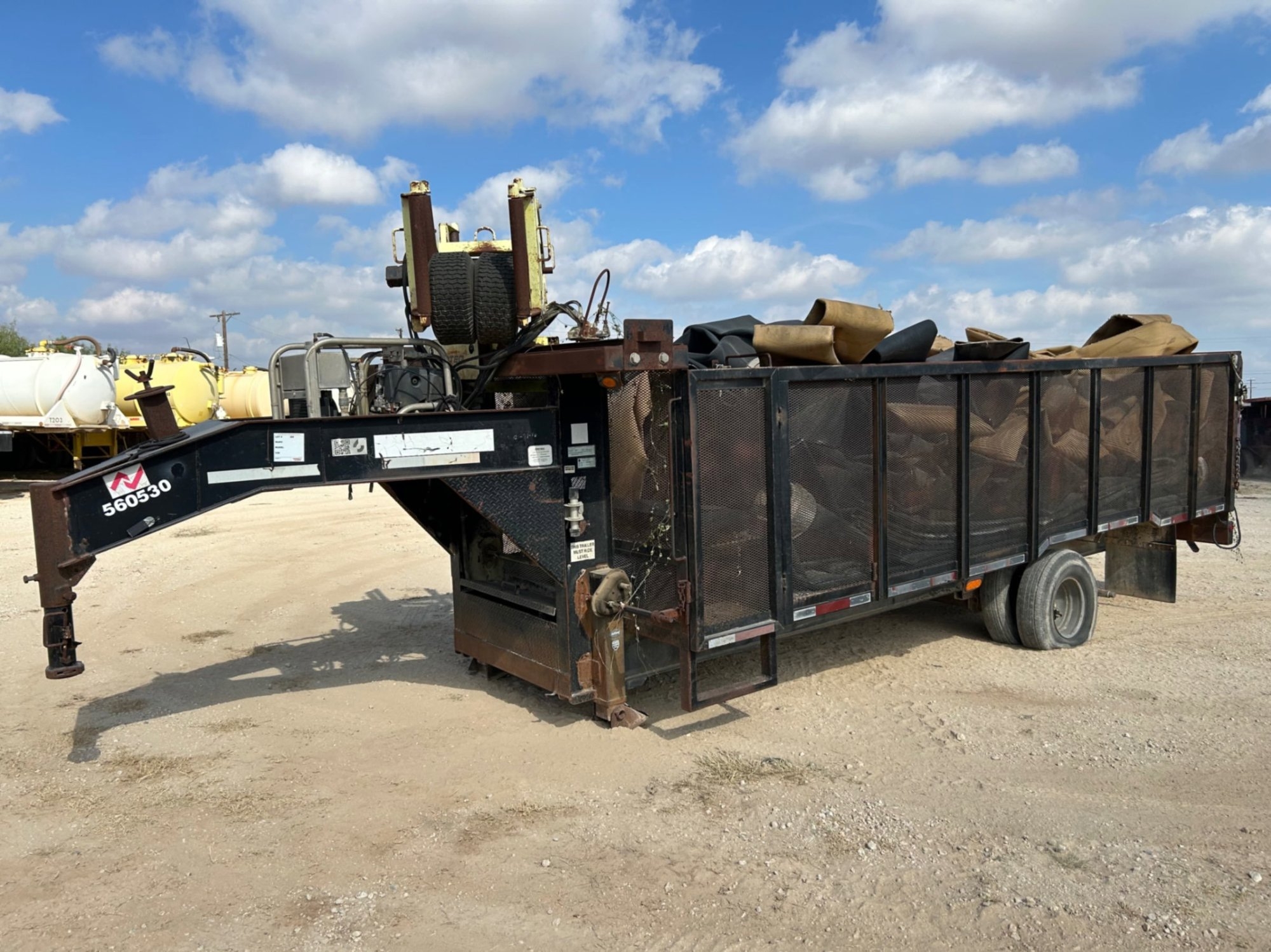 TUGGER TRAILER (A58214)