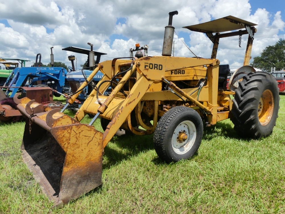 Ford Tractor (A50120)