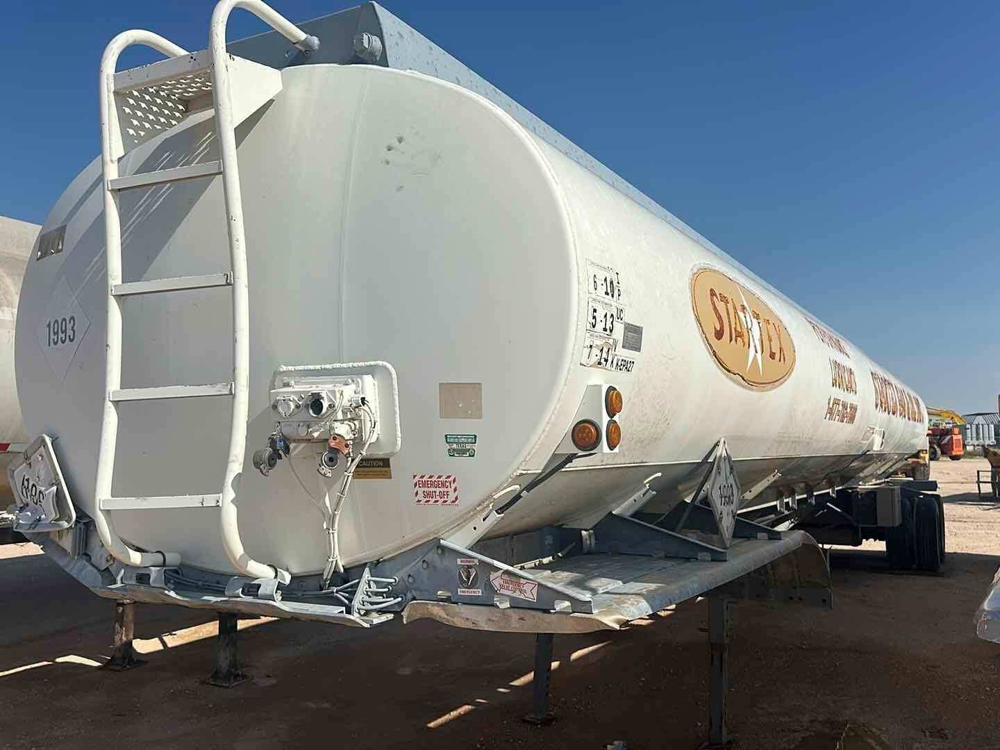 2000 HEIL TRAILER INTERNATIONAL FUEL TRANSPORT TRAILER (A52472)