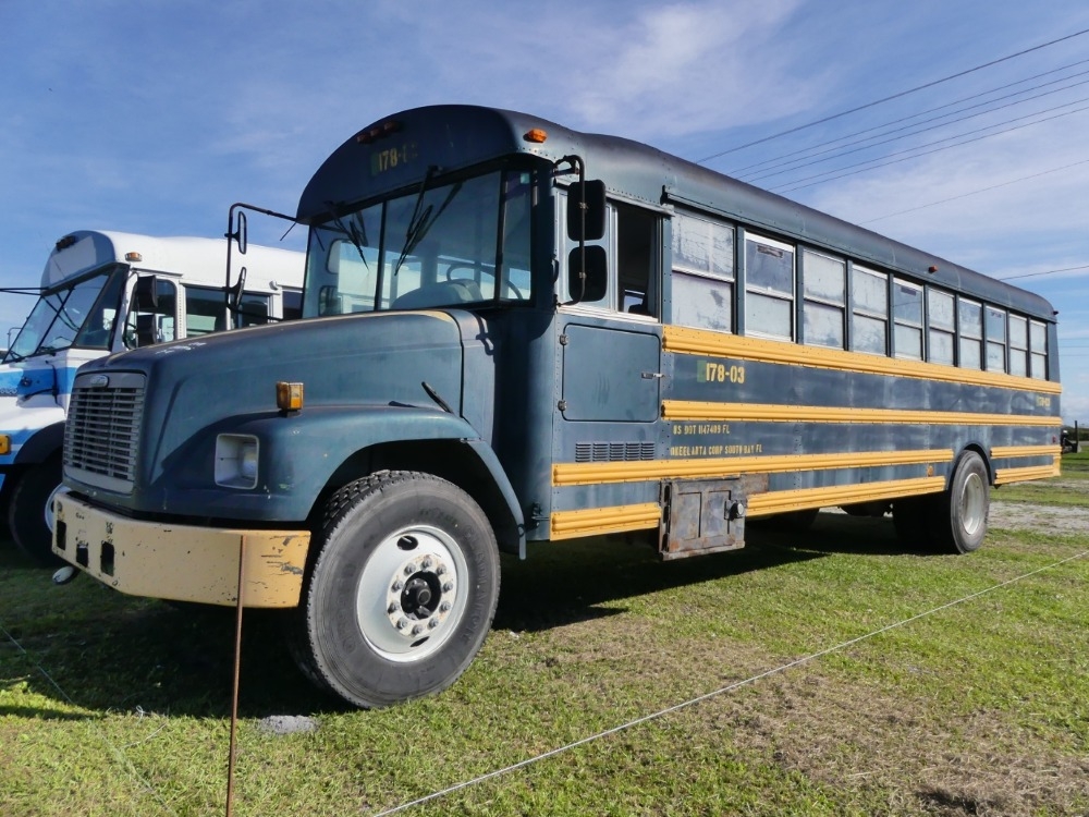 2004 Freightliner (A57148)