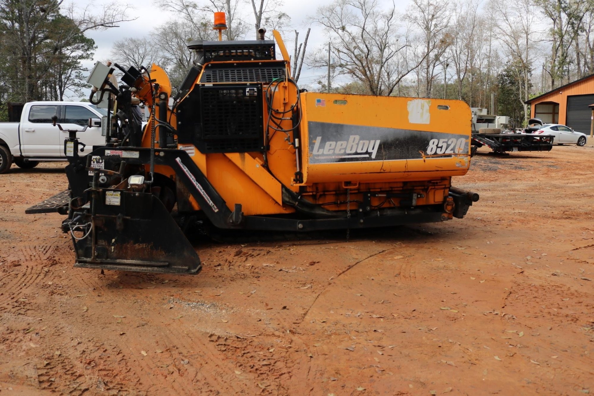 2018 LeeBoy 8520 Asphalt Paver  Kubota Diesel, Electric Legend Screed (A46878)