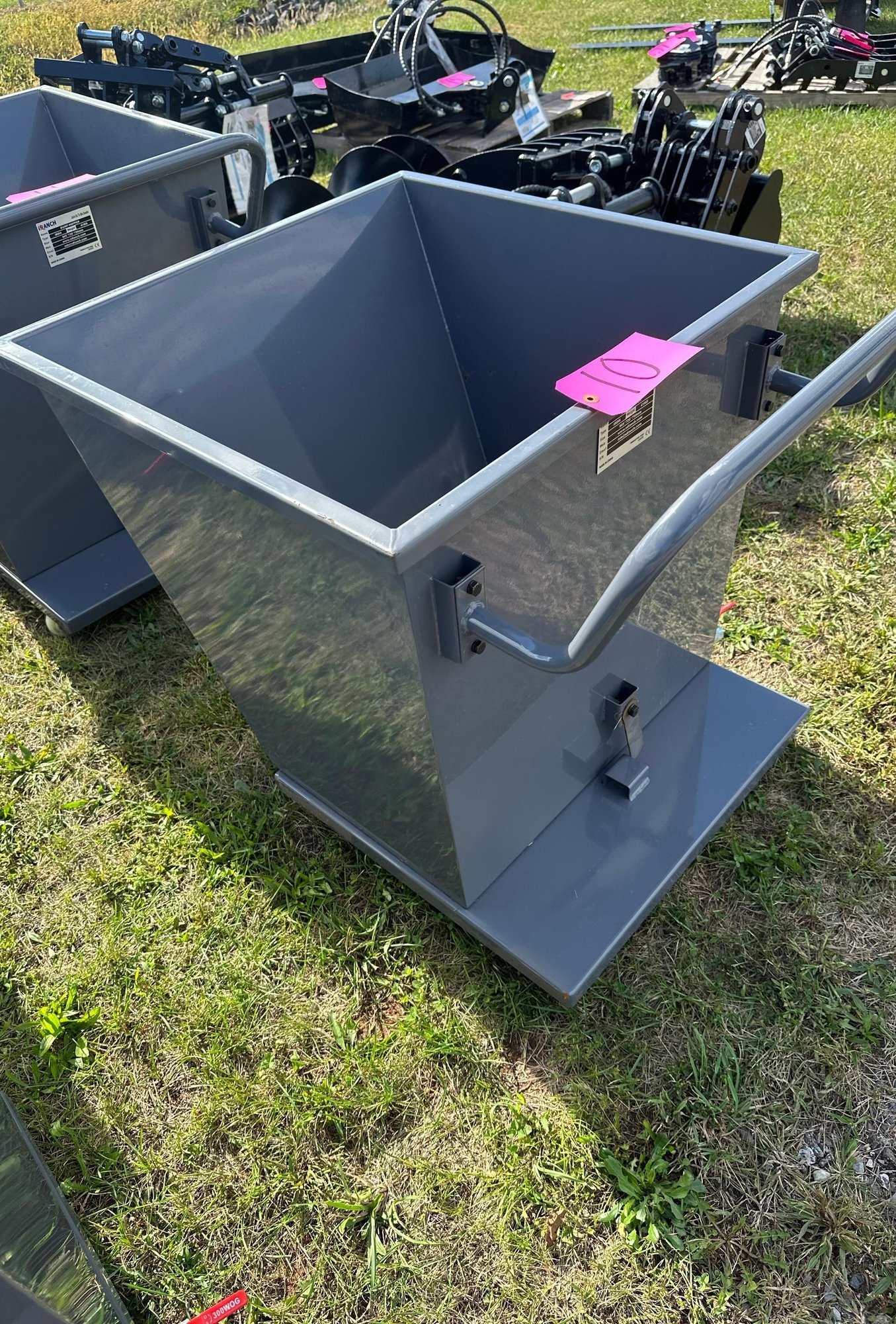 UNUSED Wheeled Dump Hopper (A47477)