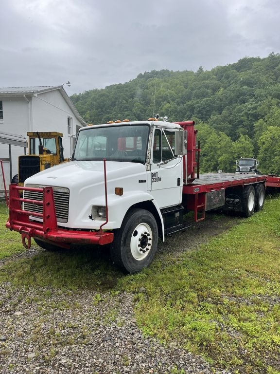 1999 Freightliner FL80, 20' Dickerson Winch Bed (A47371)