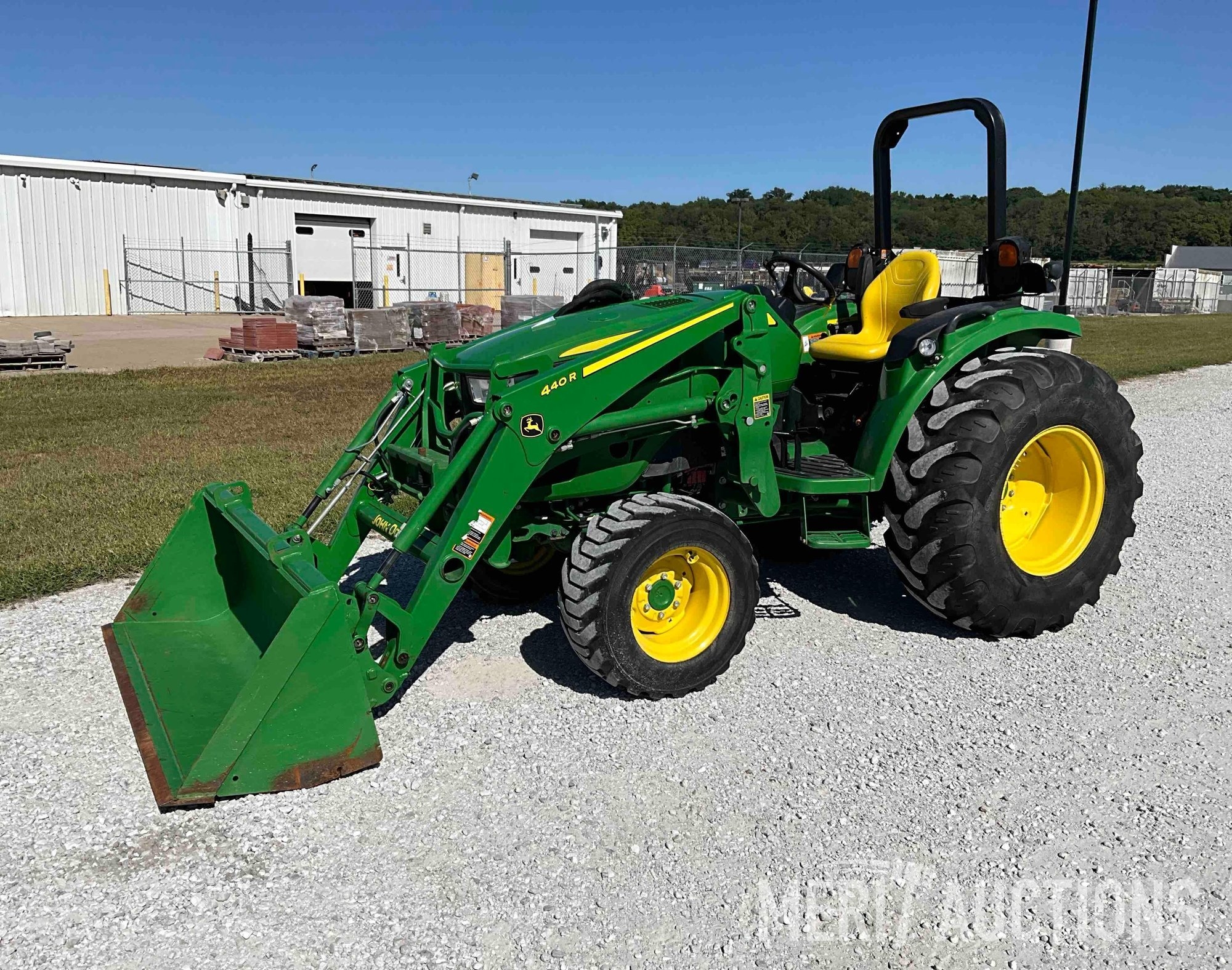 2022 John Deere 4066M Heavy Duty MFWD Tractor (A53342)