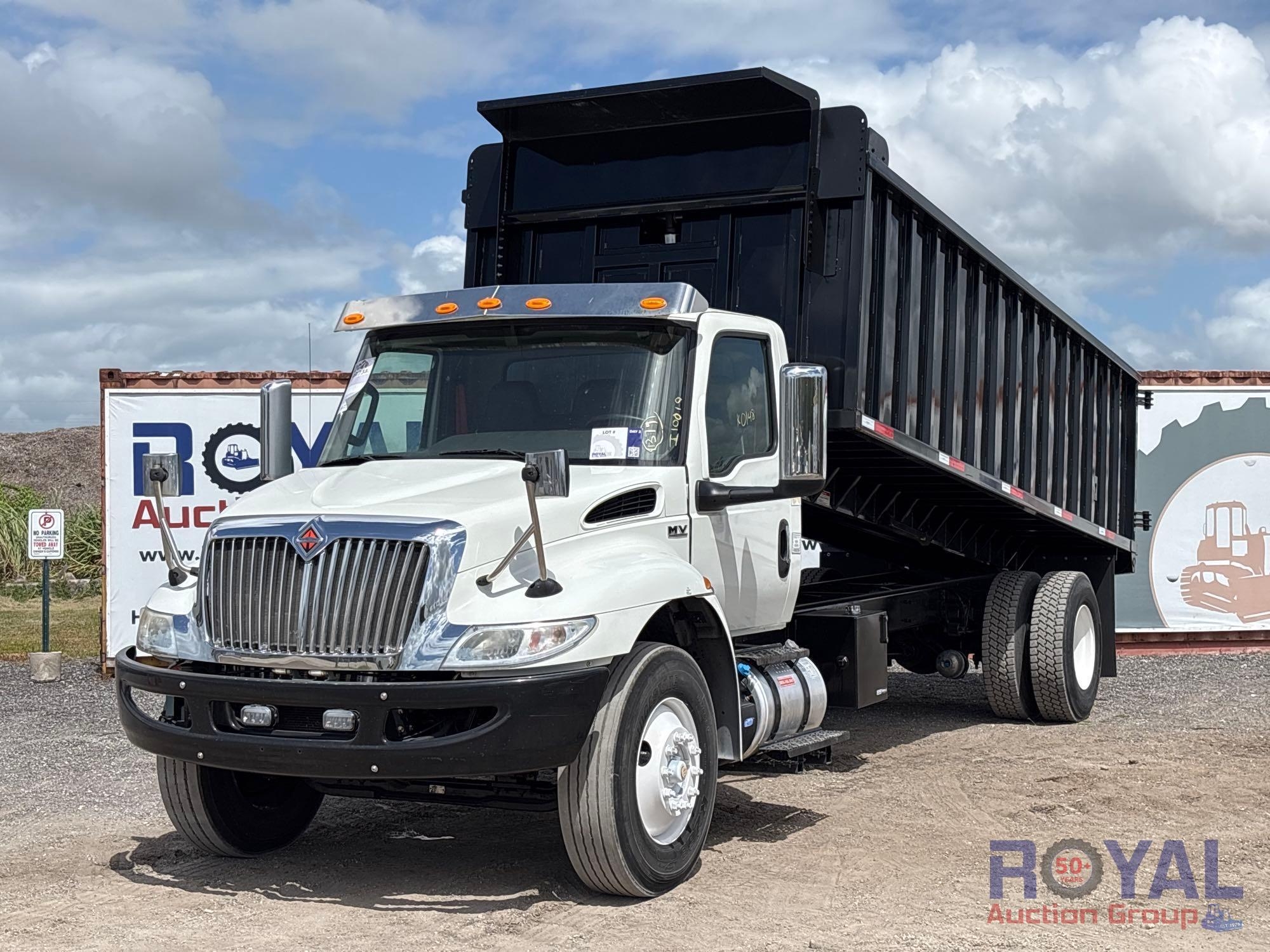 2020 DUMP TRUCK (A55788)