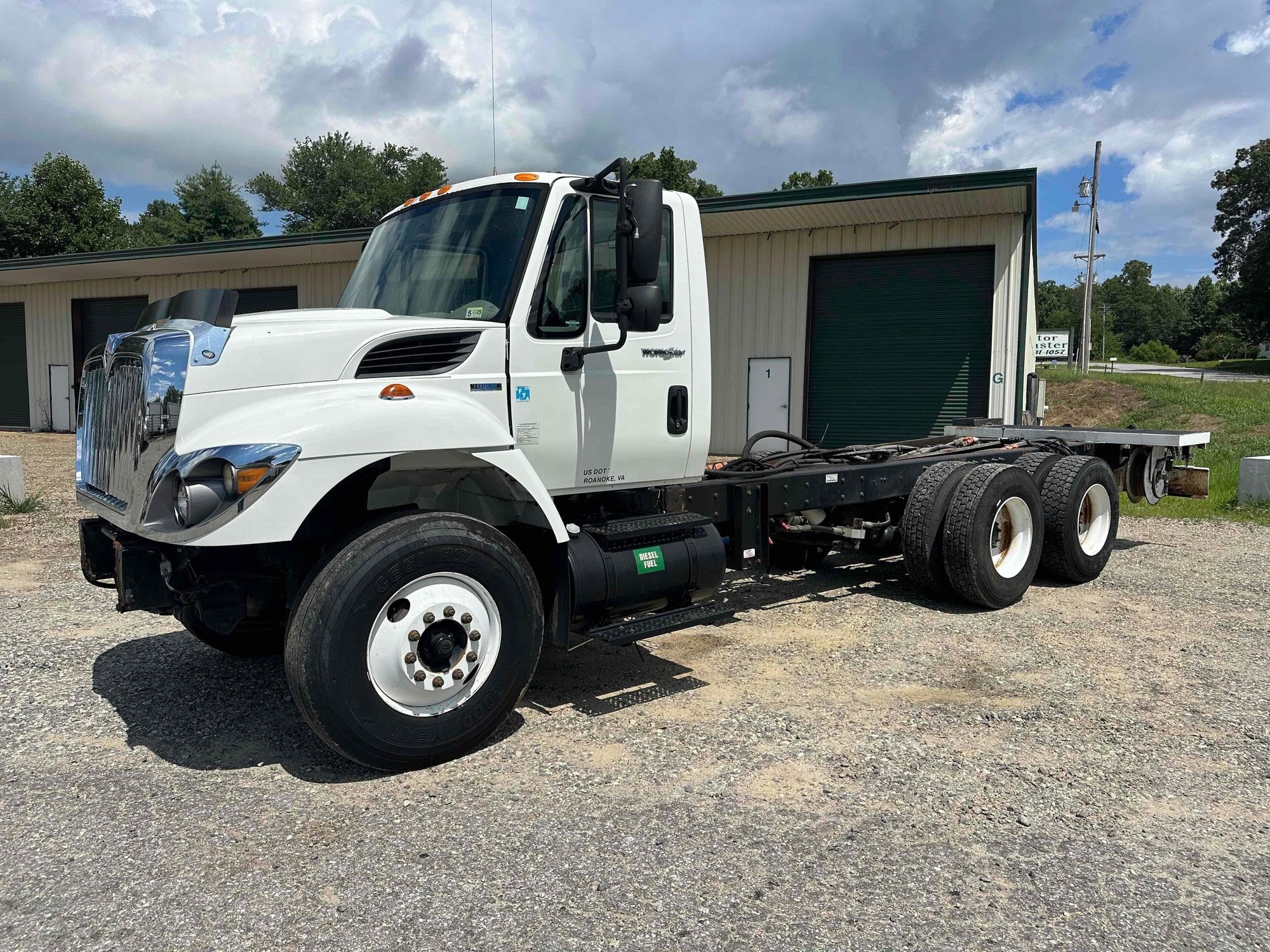 2009 International 7400 Chassis Truck, VIN # 1HTWGAAR89J160632 (A51572)