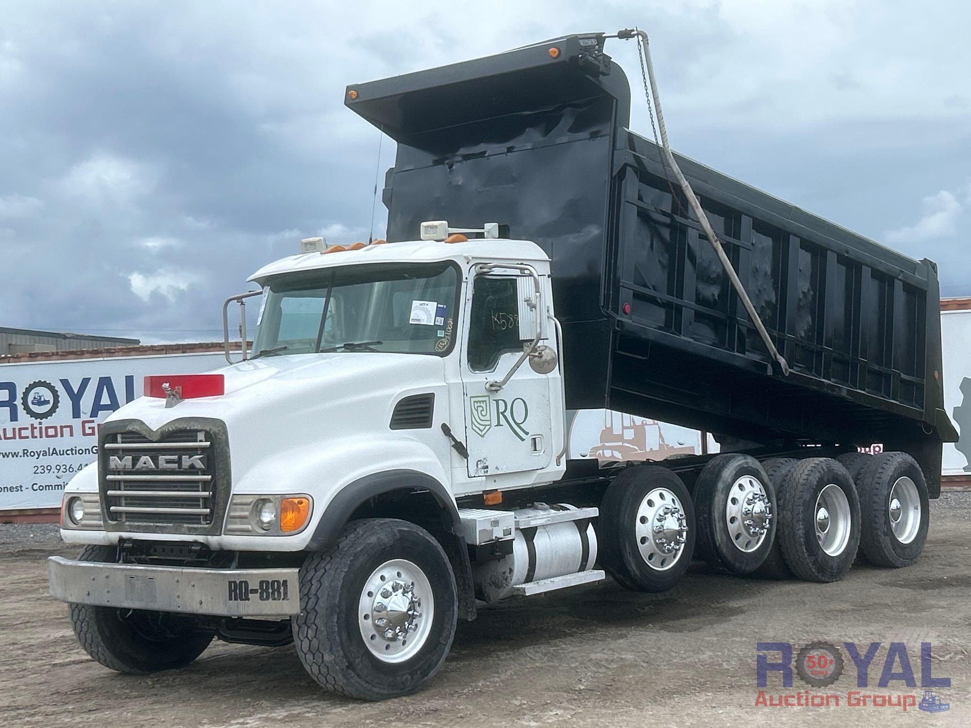 2005 Mack Quad-Axle Dump Truck (A55788)