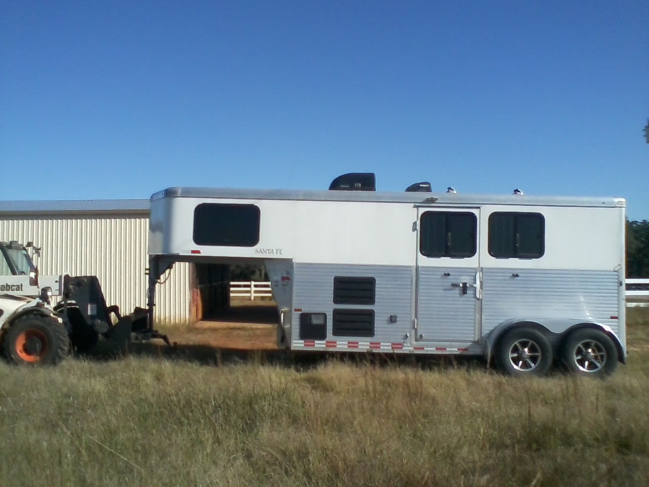 1004201013-01.jpg