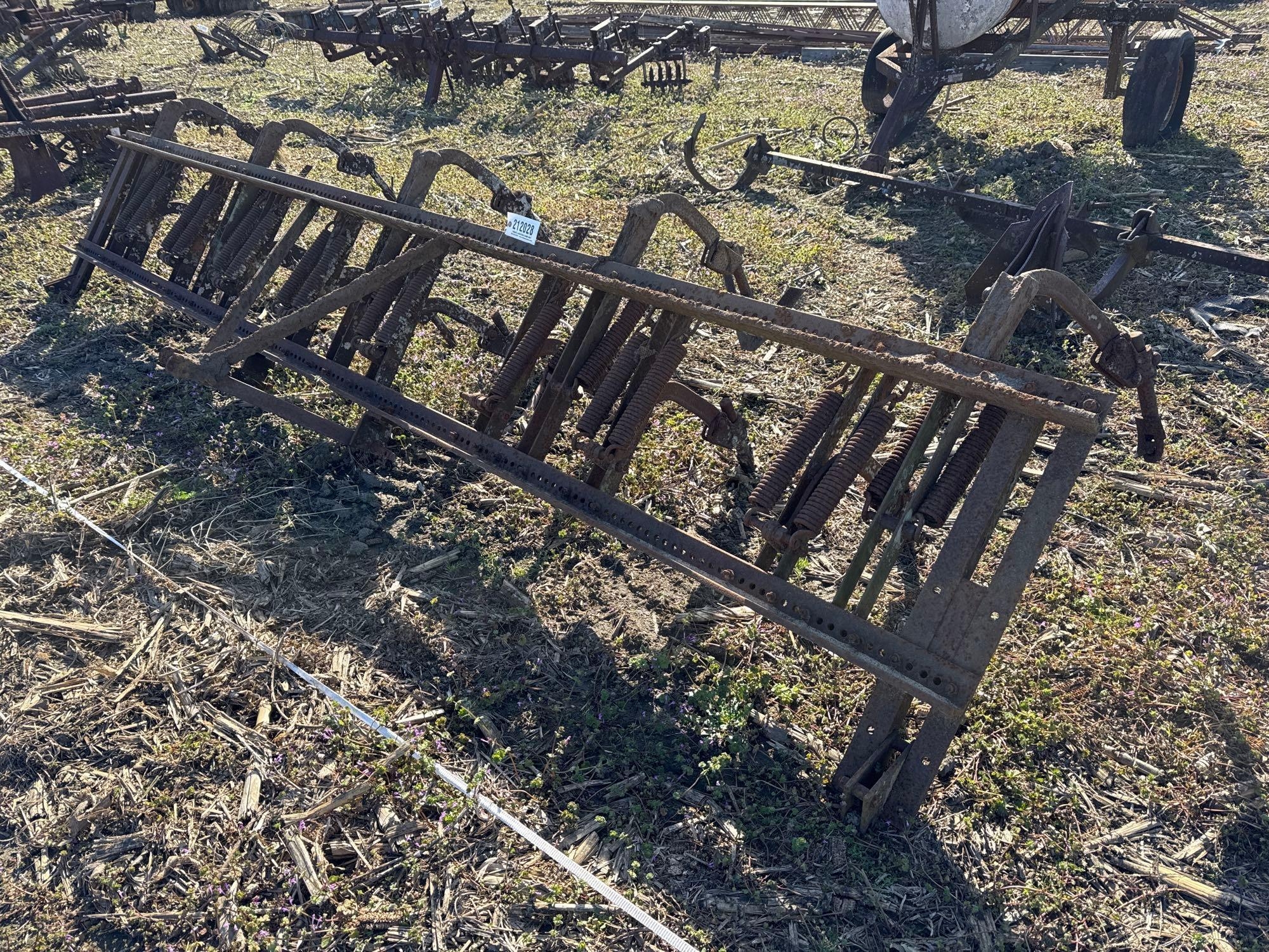 4R SPRING LOADED SHANK CULTIVATOR (A63291)