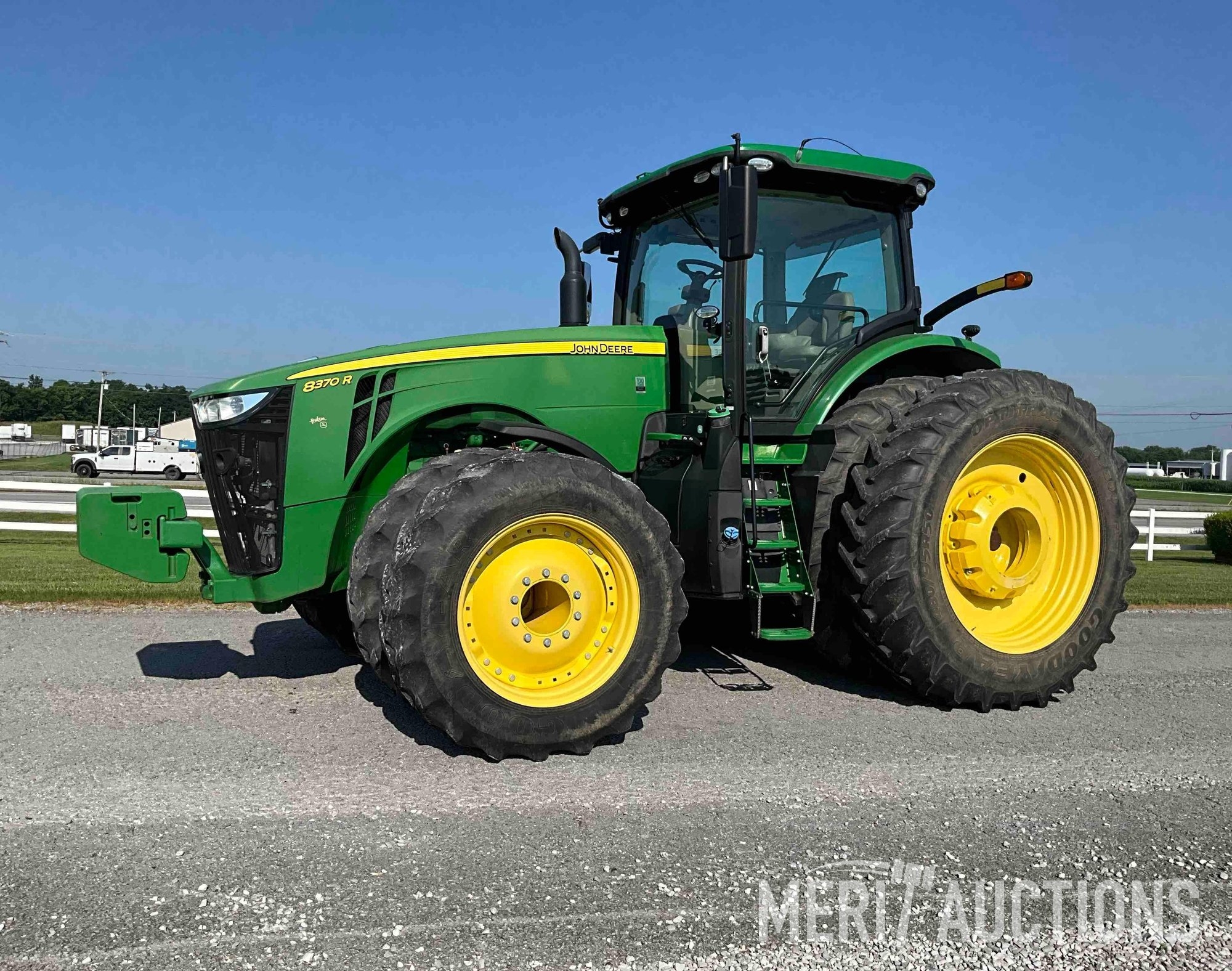2018 John Deere 8370R MFWD Tractor (A50657)