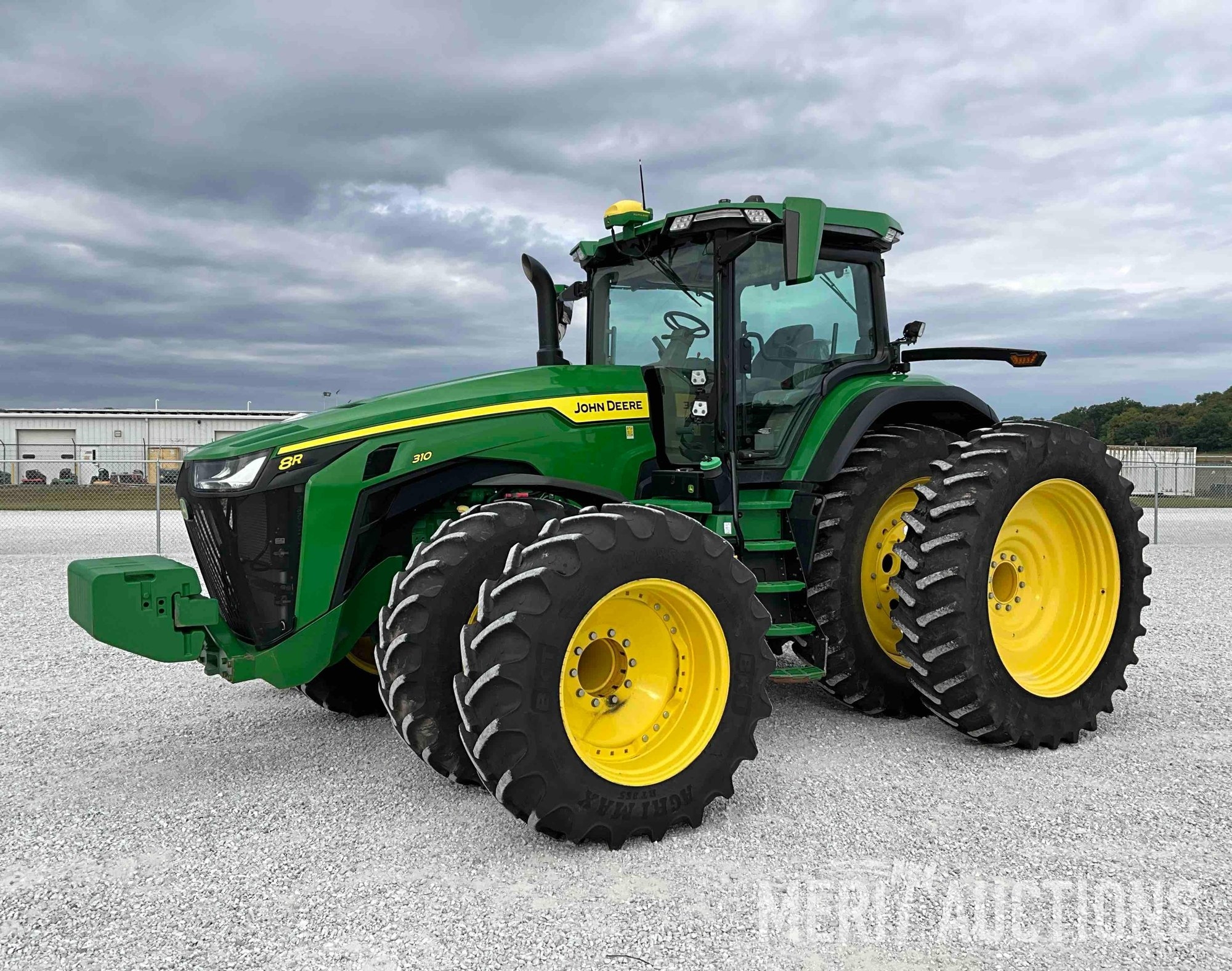 2022 John Deere 8R 310 MFWD Tractor (A53342)