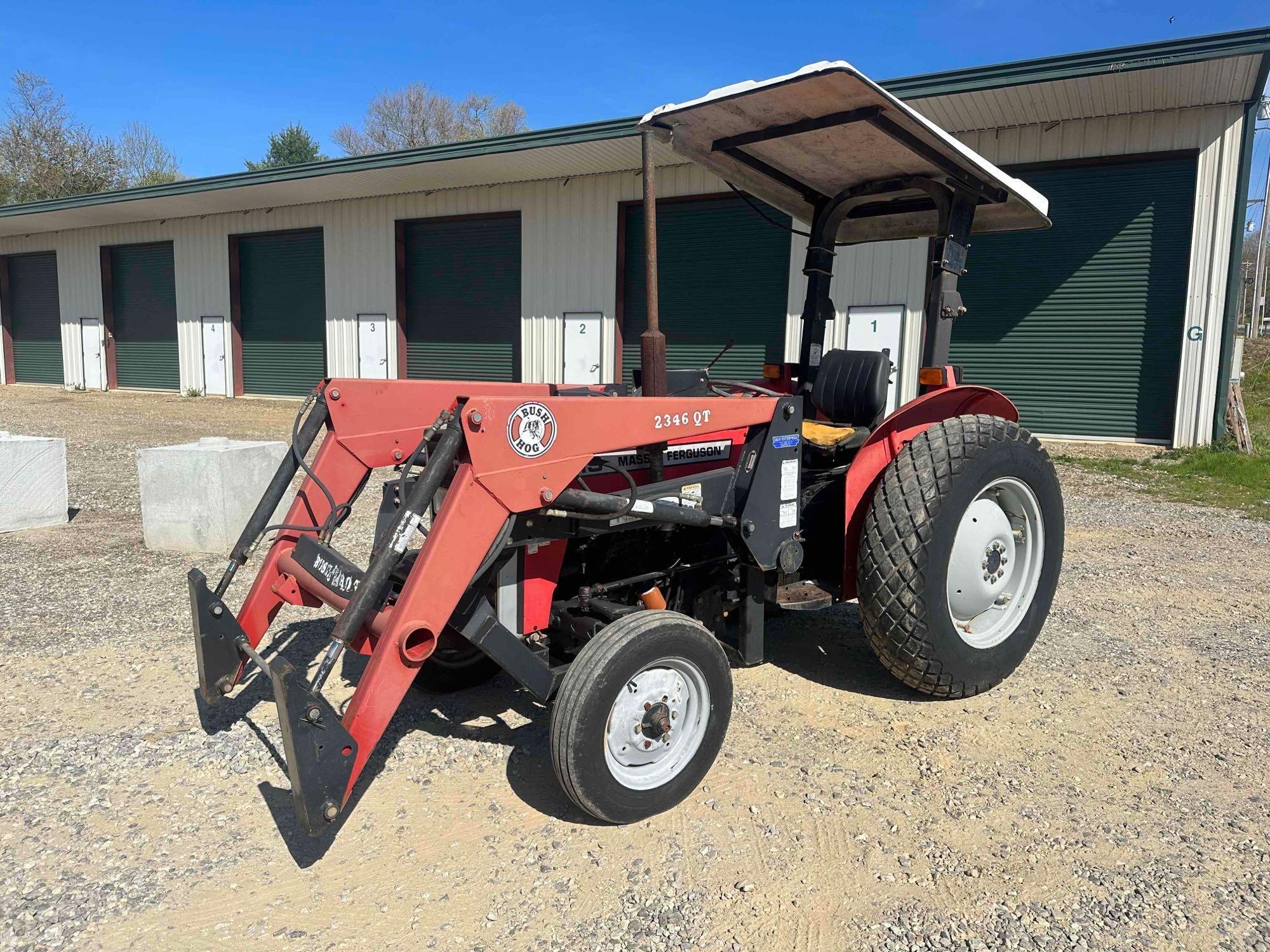 Massey Ferguson 231 Tractor with Loader (A51573)