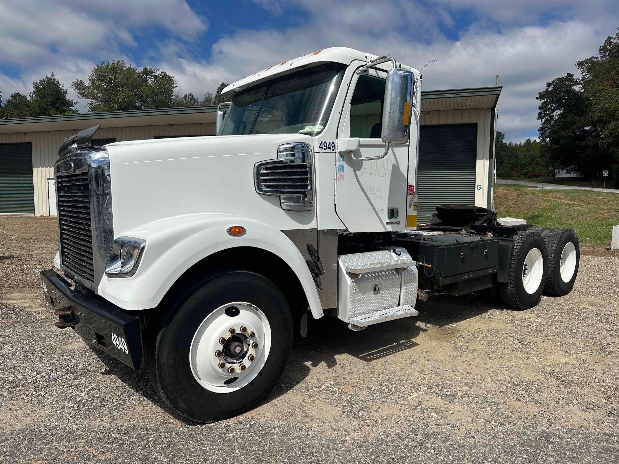 2013 Freightliner 122SD Day Cab Truck, VIN # 1FUJGNDR3DDBZ7701 (A54865)