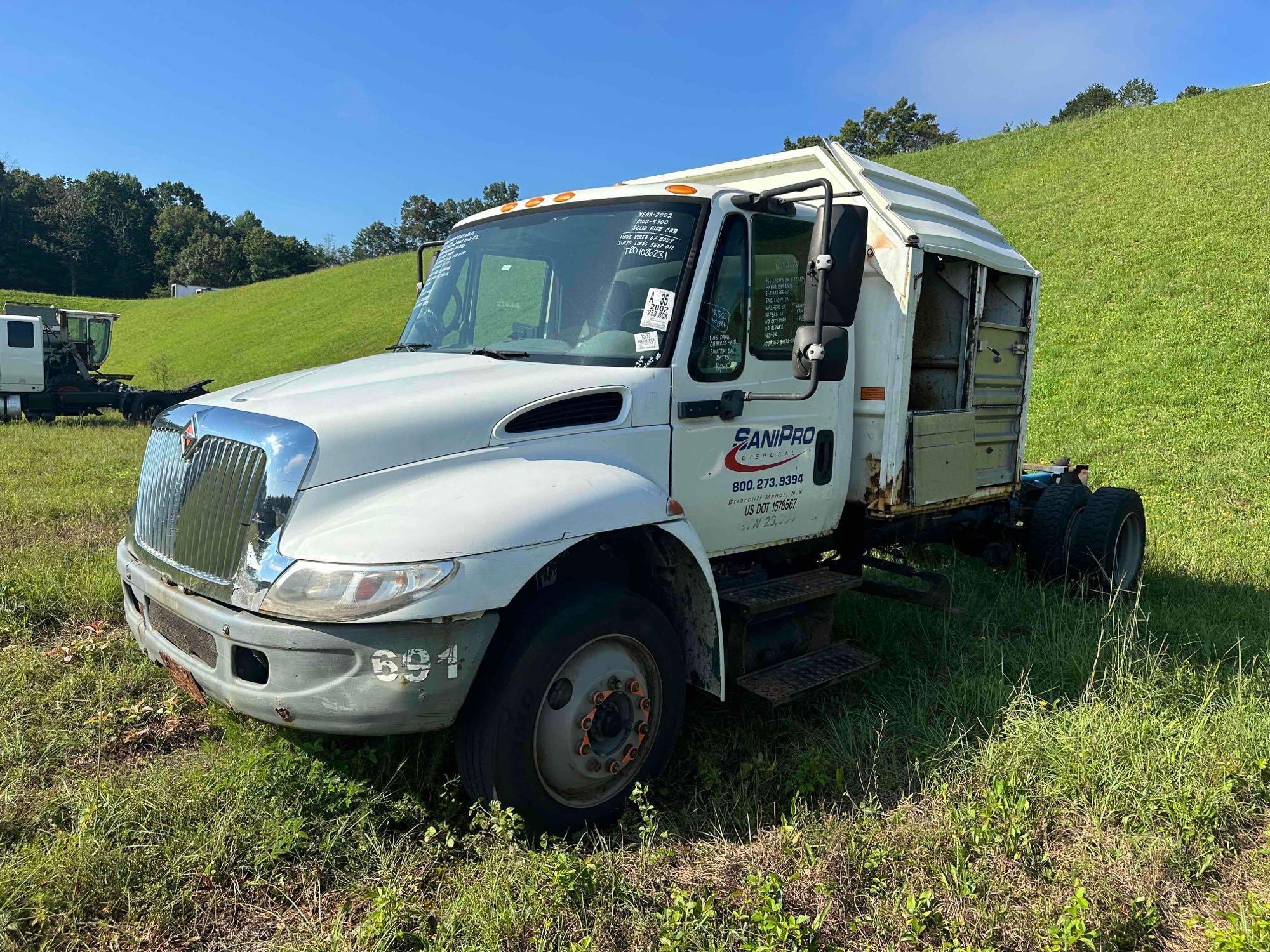 2002 International 4300 Truck, VIN # 1HTMMAAN92H547720 (A51572)