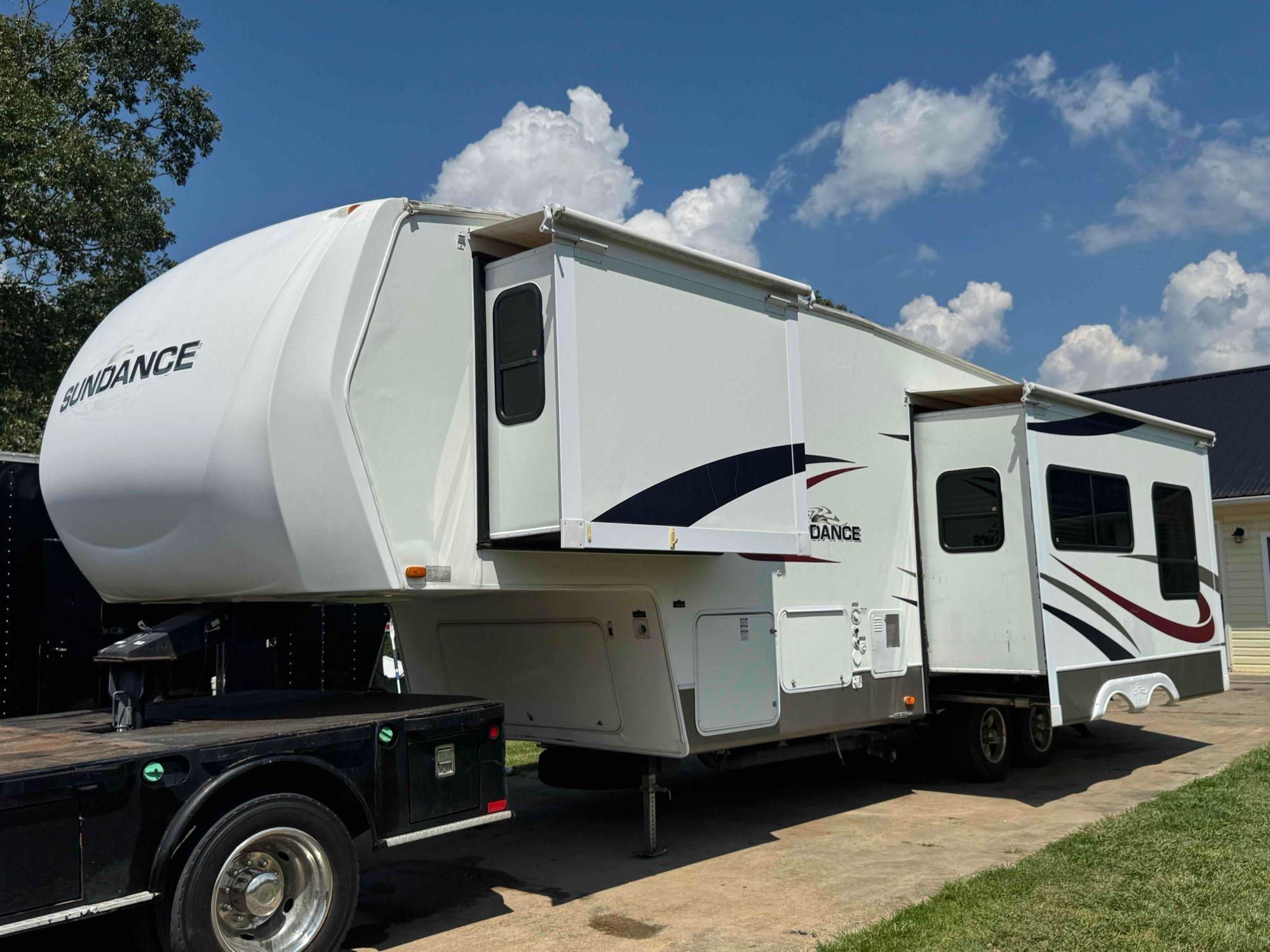 2007 Heartland Fifth Wheel RV Trailer, VIN # 5SFGF29267E003752 (A51573)