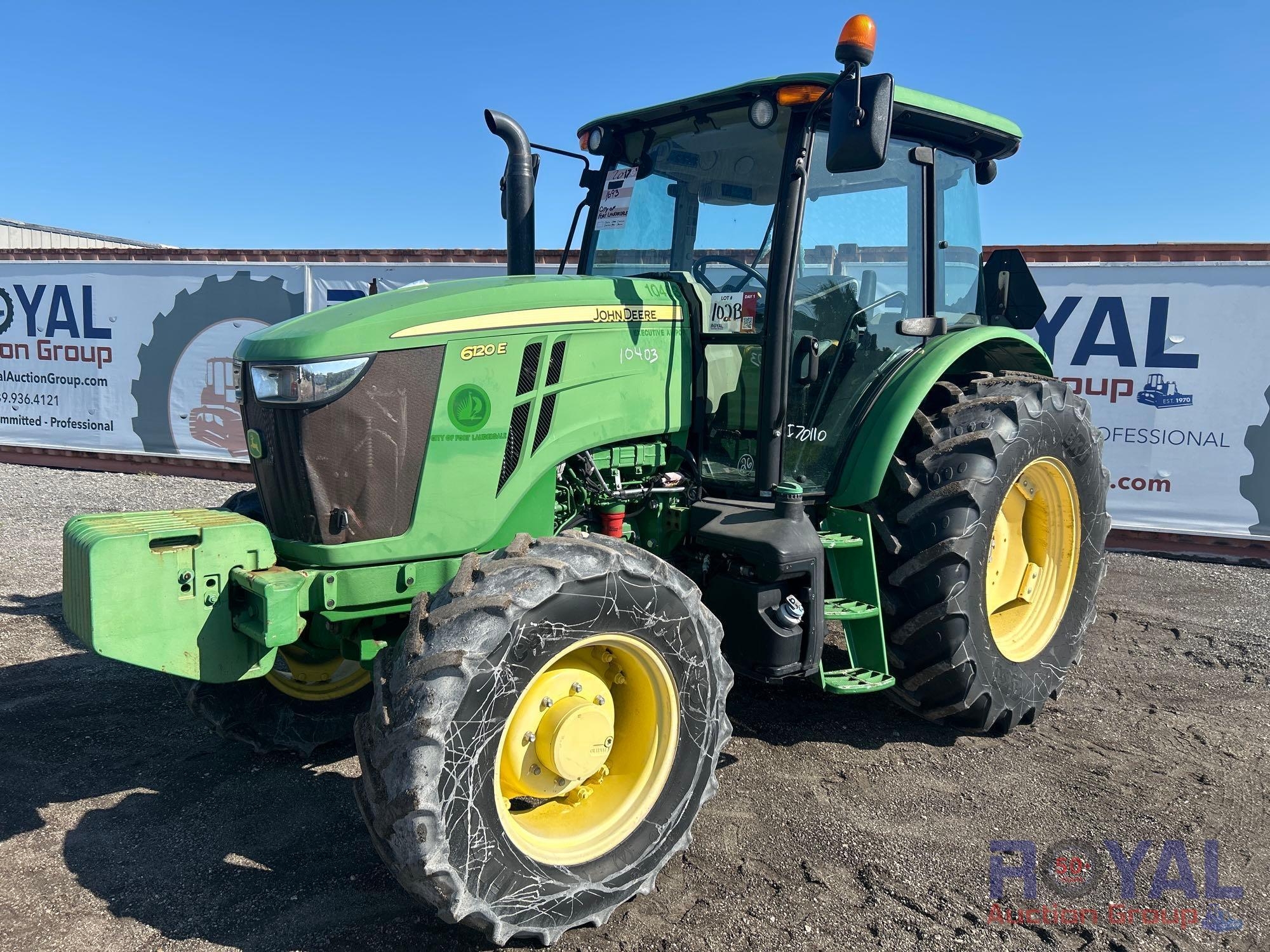 2017 John Deere 6120E 120HP 4WD Agricultural Tractor (A50322)