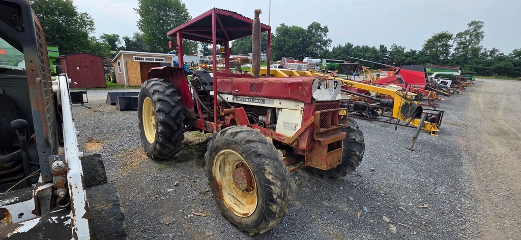 International 844 Tractor (AS IS) (A50774)