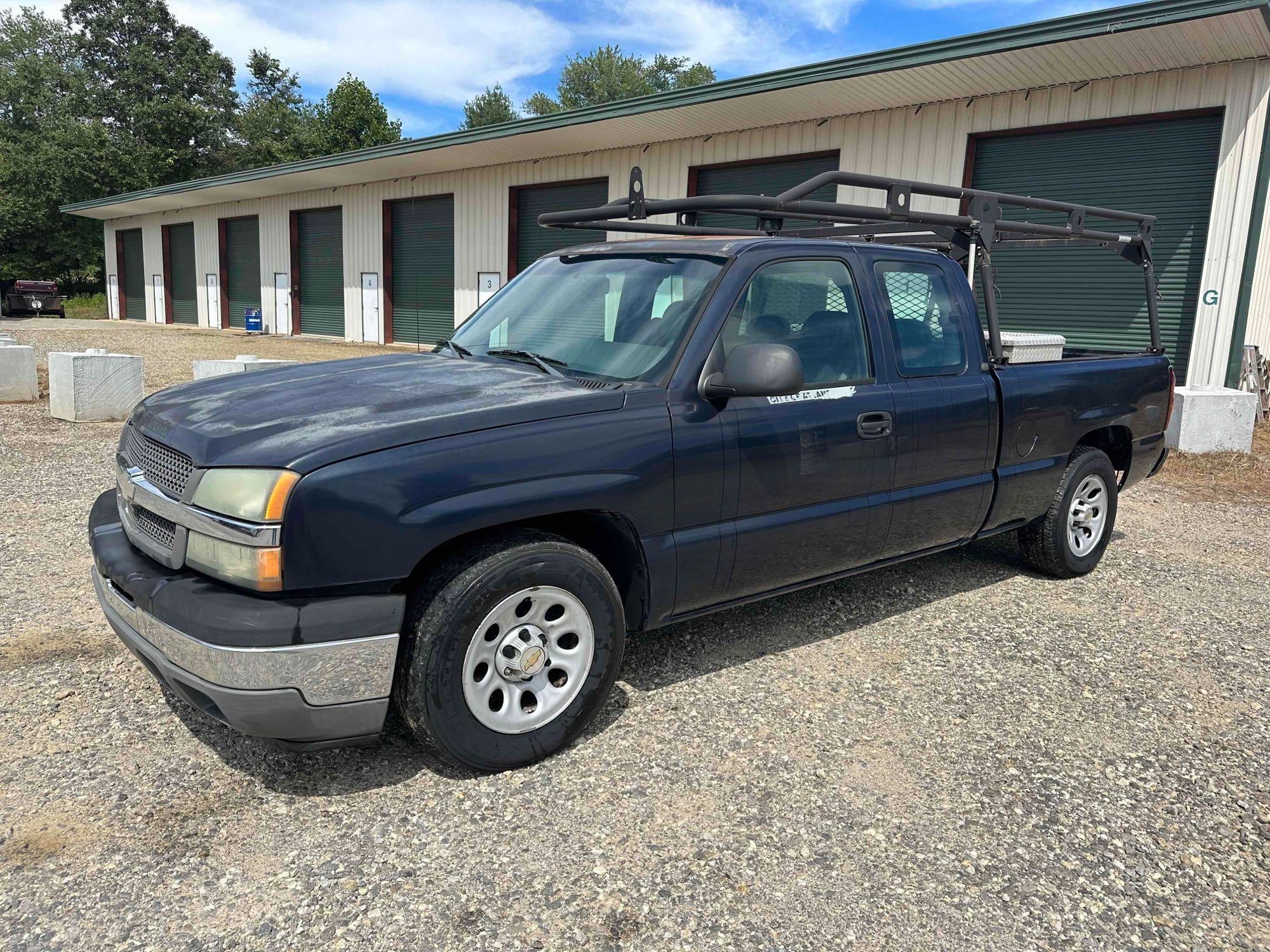 2005 Chevrolet Silverado 1500 Pickup Truck, VIN # 1GCEC19V35Z257979 (A51572)