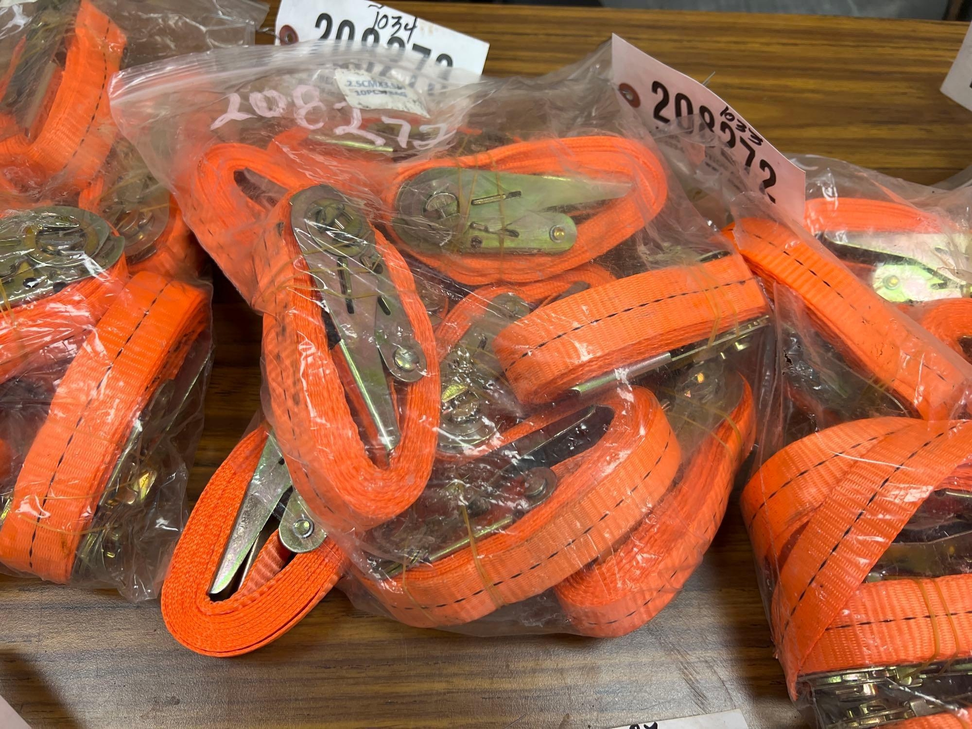 20(10) UNUSED SDLANCH 2.5CM X 3.5M RATCHET STRAPS (A58375)