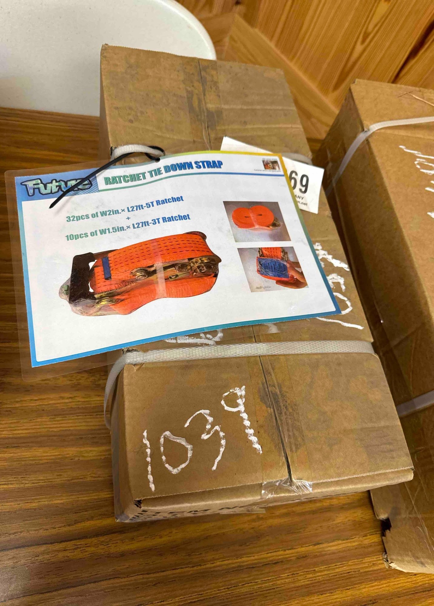 UNUSED FUTURE BOX OF MISC RATCHET STRAPS (A51247)