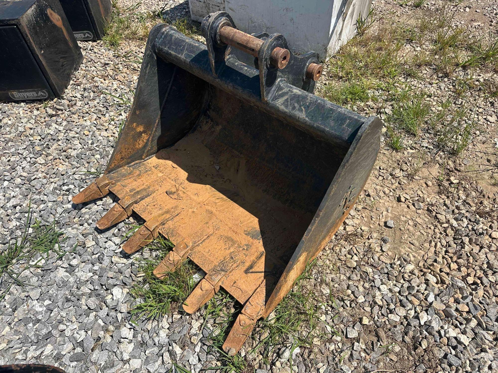36in Excavator Bucket (A51573)