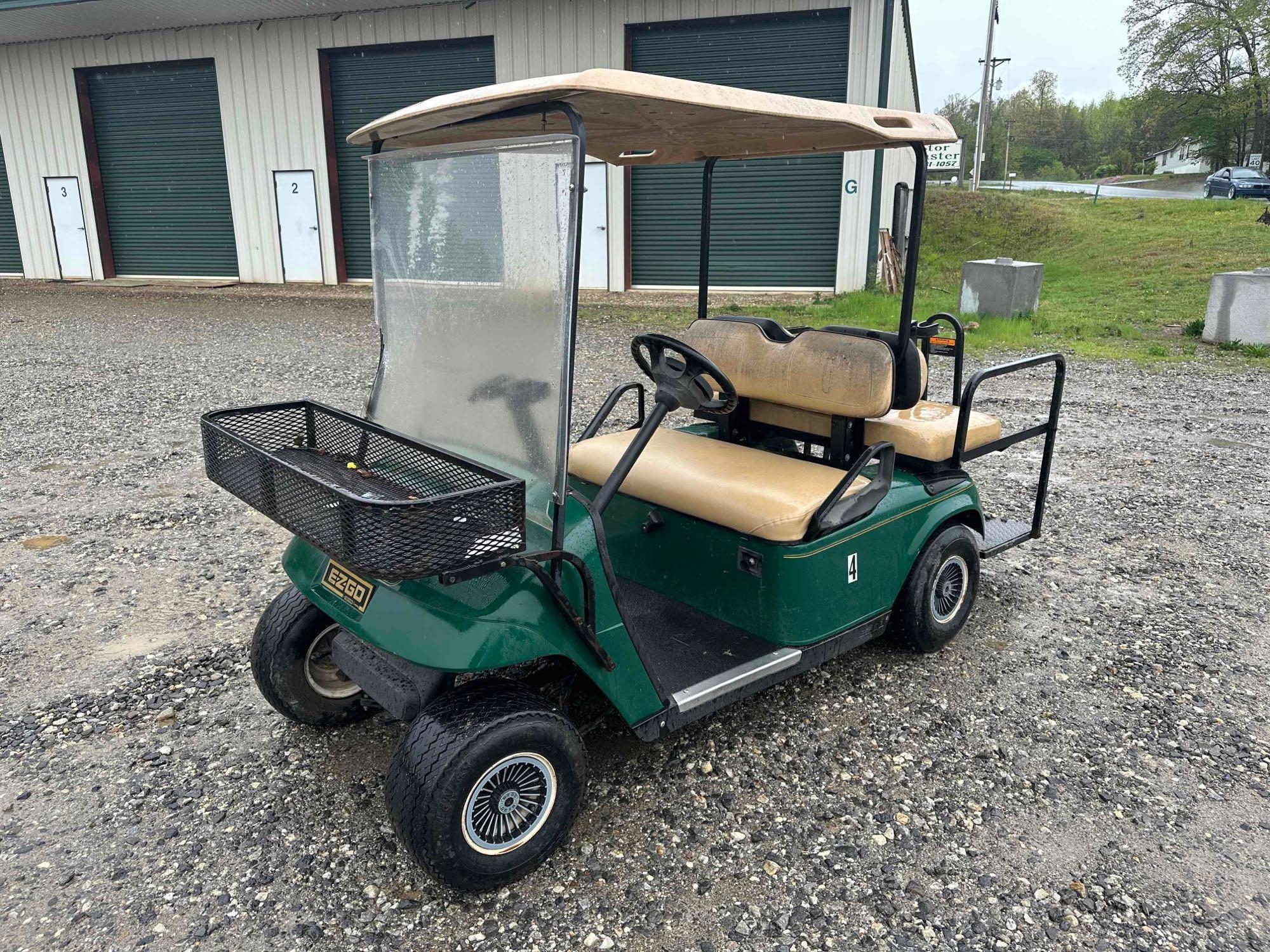 EZ-GO Gas Powered Golf Cart (A44391)