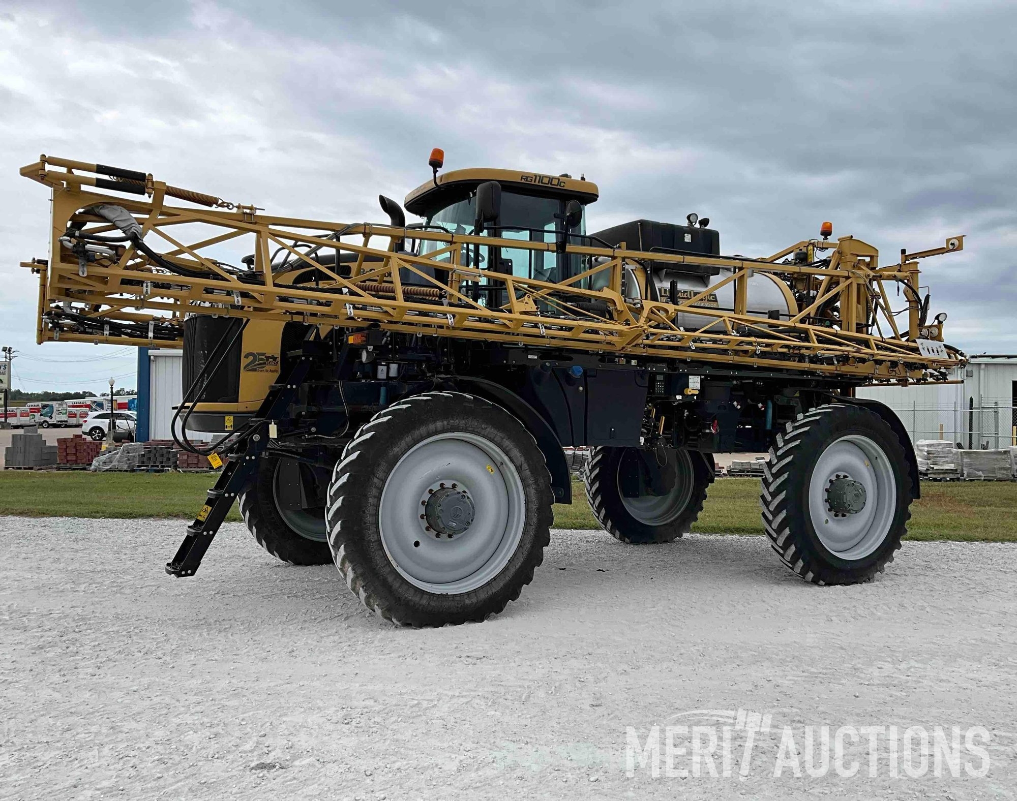 Challenger RoGator RG1100C Sprayer (A53342)