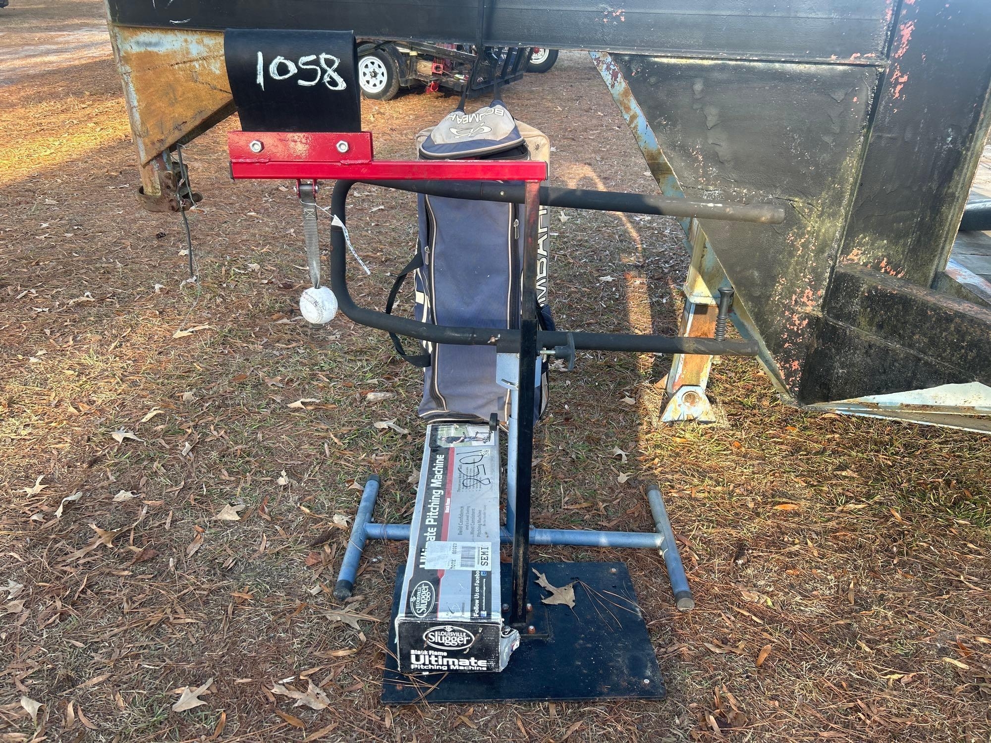 SOFTBALL & BASEBALL HITTING & CATCHING GEAR (A58374)