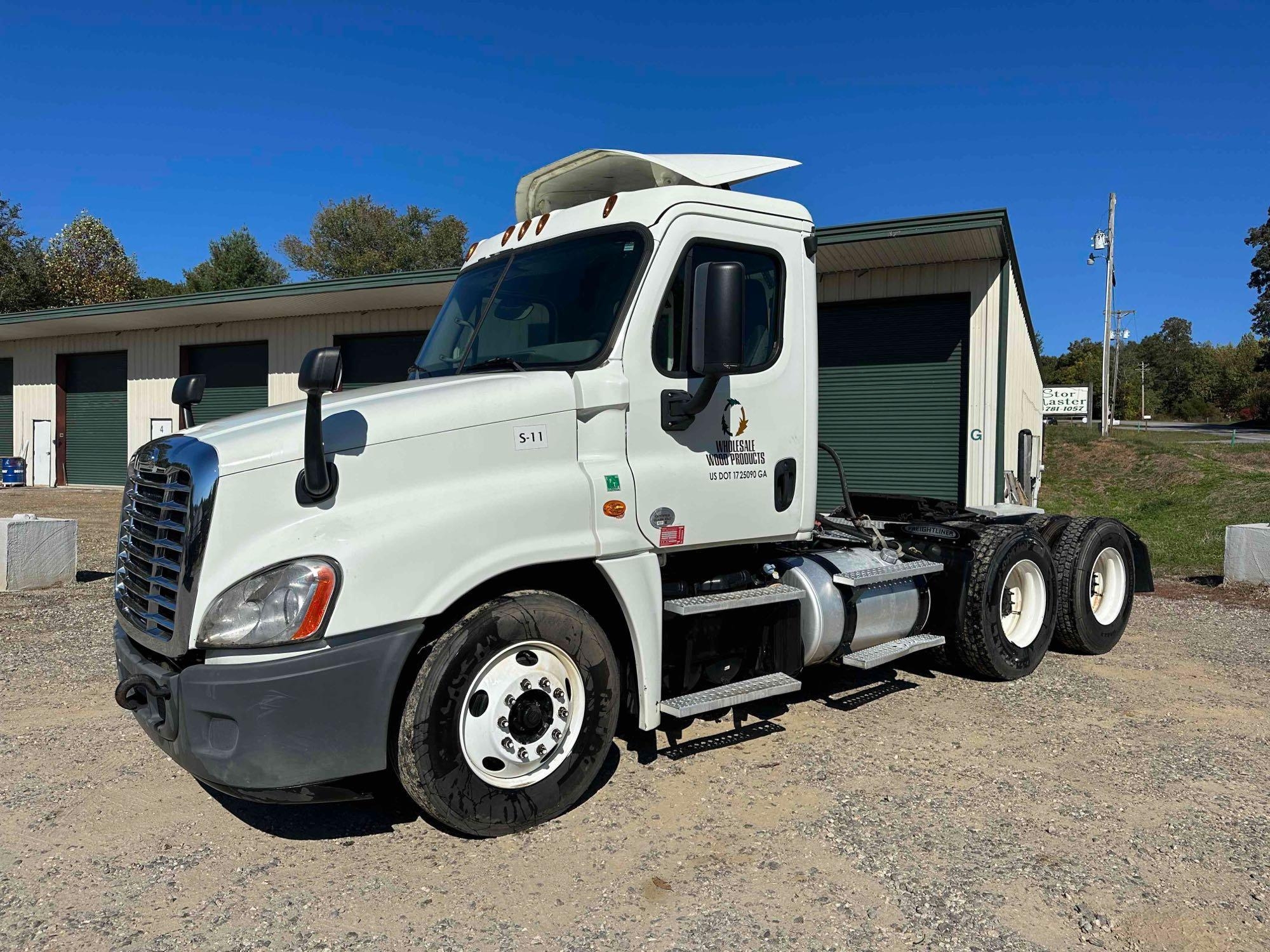 2015 Freightliner Cascadia 125 Day Cab Truck, VIN # 3AKJGEBG5FSGD4138 (A54865)