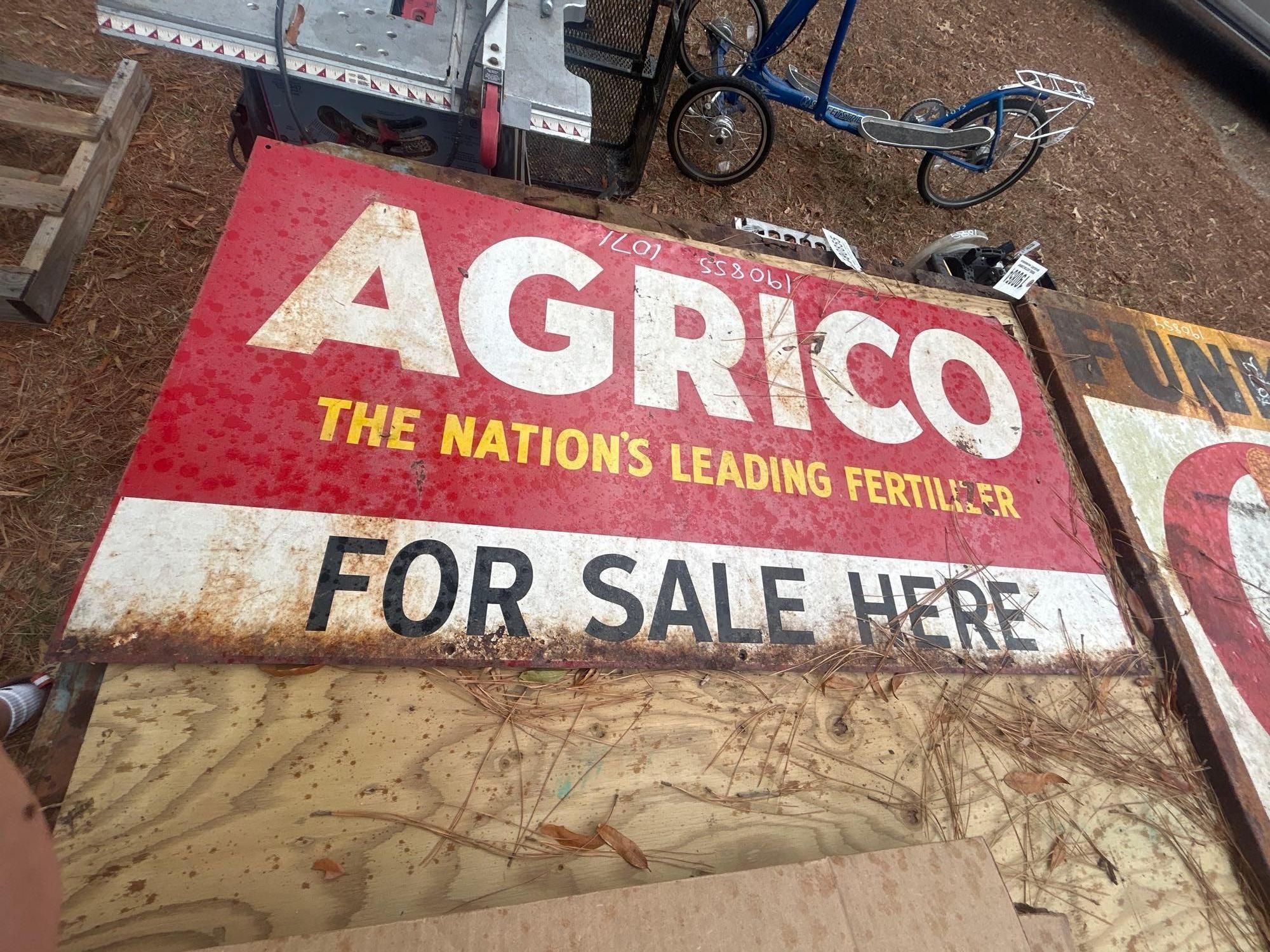 AGRICO FERTILIZER SIGN (A58374)