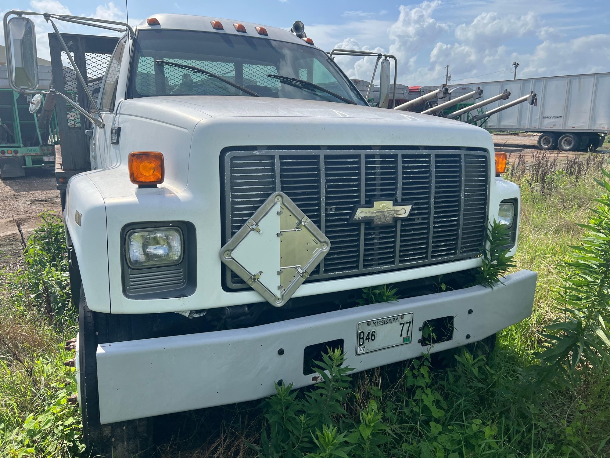 2000 Chevrolet C8500 Flat Bed with a Moffet Kit - CAT 3126 Engine! - (A55301)